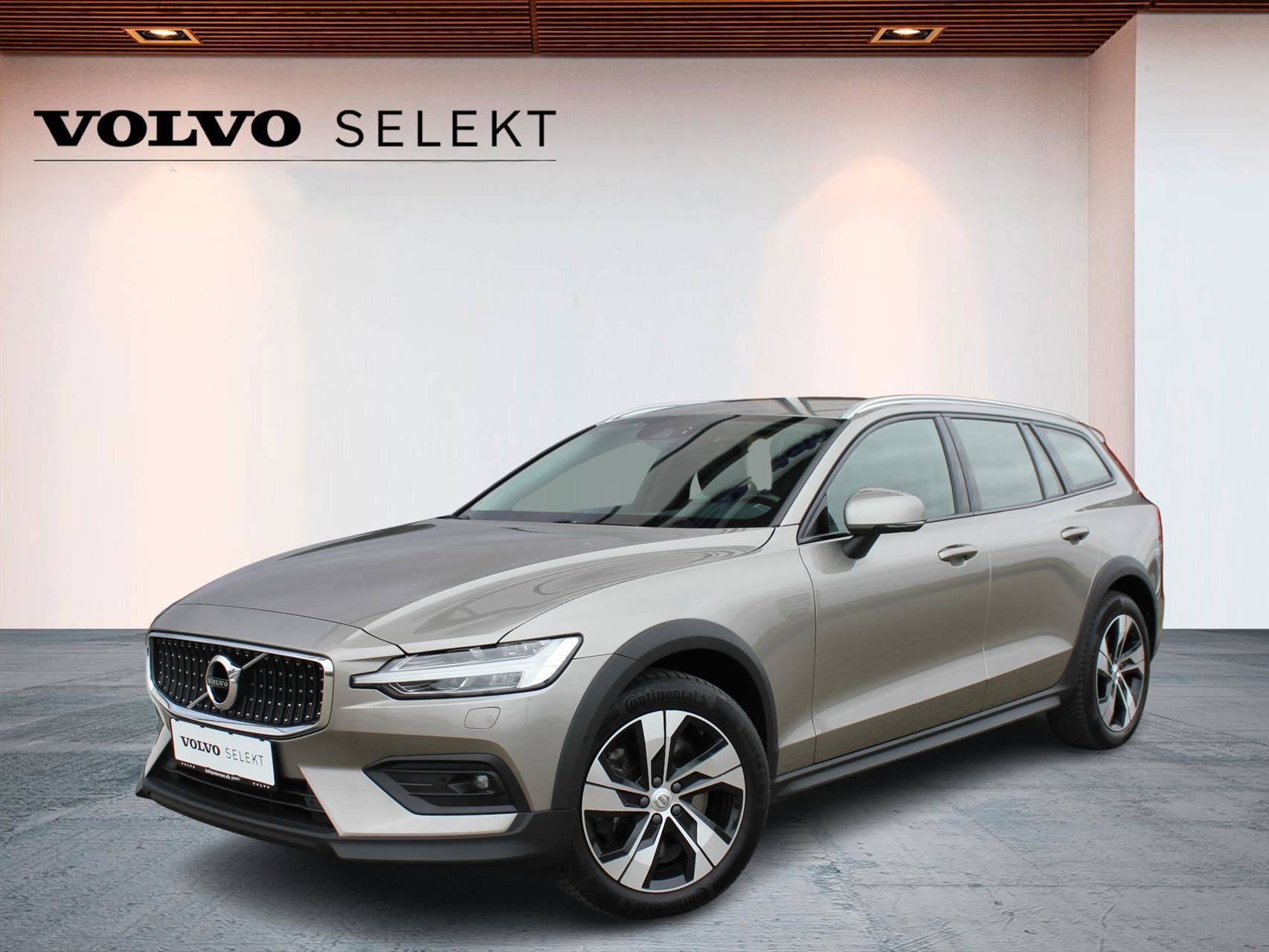 Billede af Volvo V60 Cross Country 2,0 D4 AWD 190HK Stc 8g Aut.