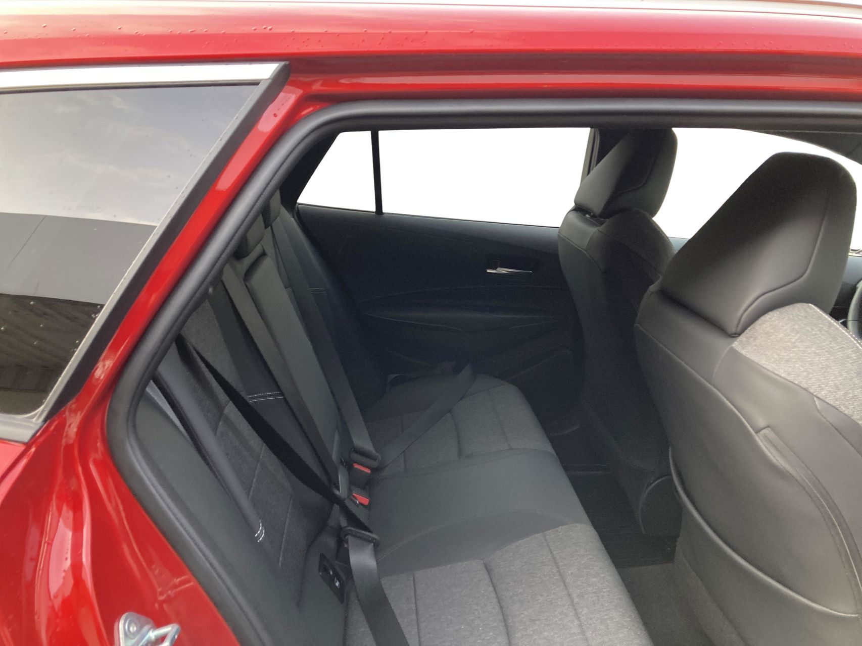 Billede af Toyota Corolla Touring Sports 1,8 Hybrid Style E-CVT 140HK Stc Trinl. Gear