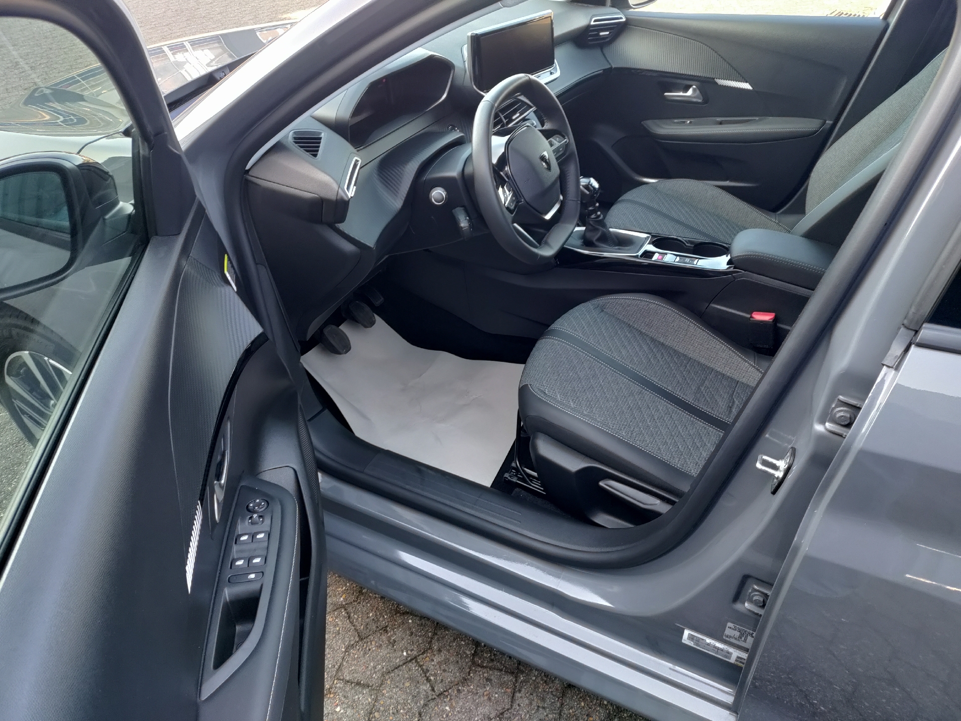 Billede af Peugeot 208 1,2 PureTech Allure+ 100HK 5d 6g