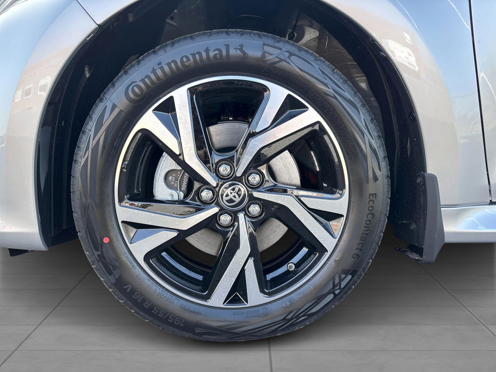 Billede af Toyota Yaris 1,5 Hybrid Style Technology 116HK 5d Trinl. Gear