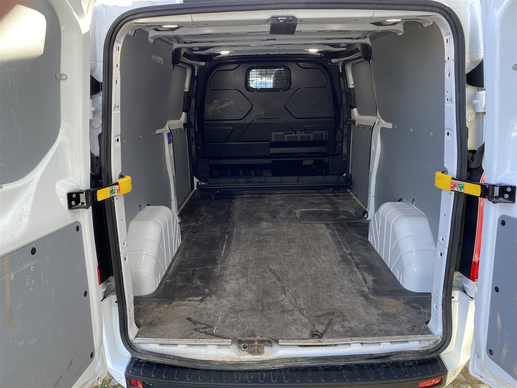 Billede af FORD Transit Custom 300 L2H1 2,0 TDCi Trend 130HK Van 6g