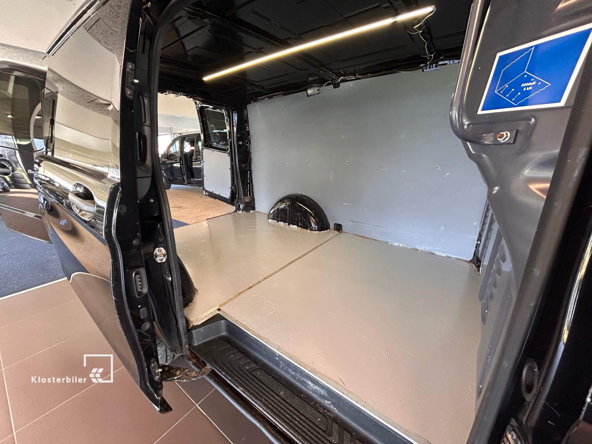 Billede af Mercedes-Benz Vito 114 Lang 2,1 CDI BlueEfficiency 136HK Van 6g Aut.