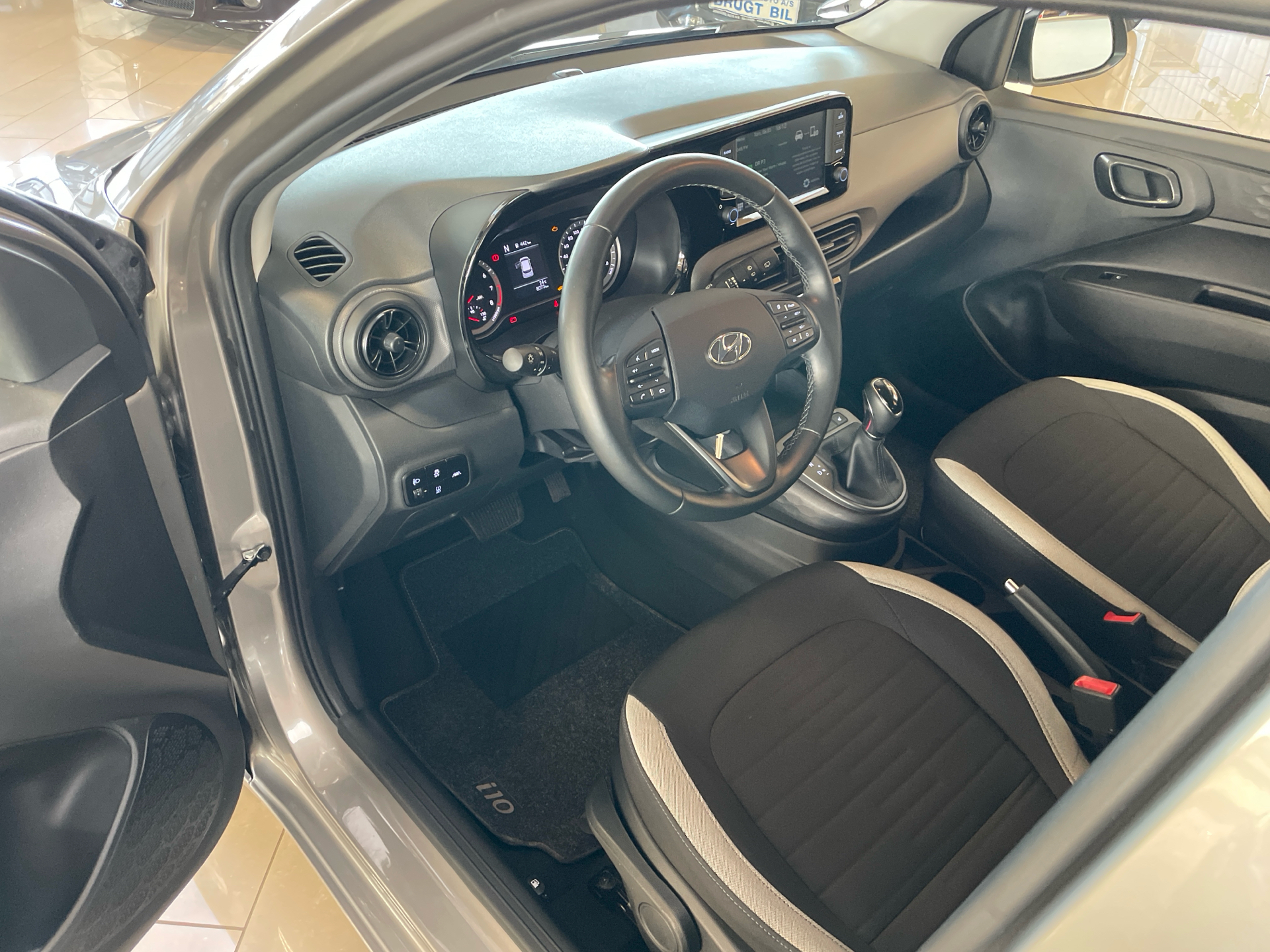 Billede af Hyundai i10 1,0 Advanced AMT 67HK 5d Aut.