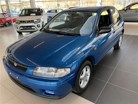 Mazda 323 1,3 LX 73HK 3d