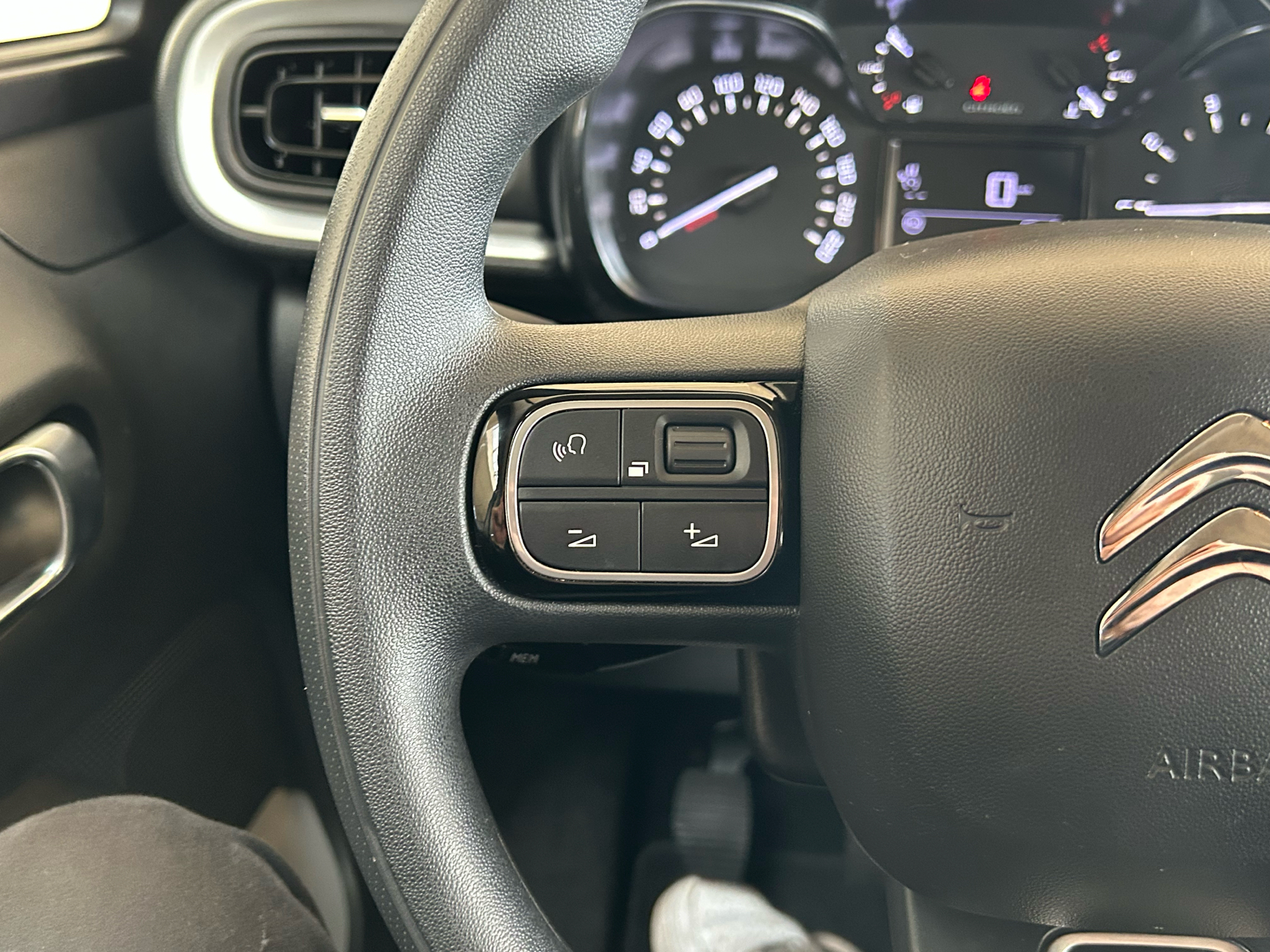 Billede af Citroën C3 1,2 PureTech Iconic Limited start/stop 82HK 5d