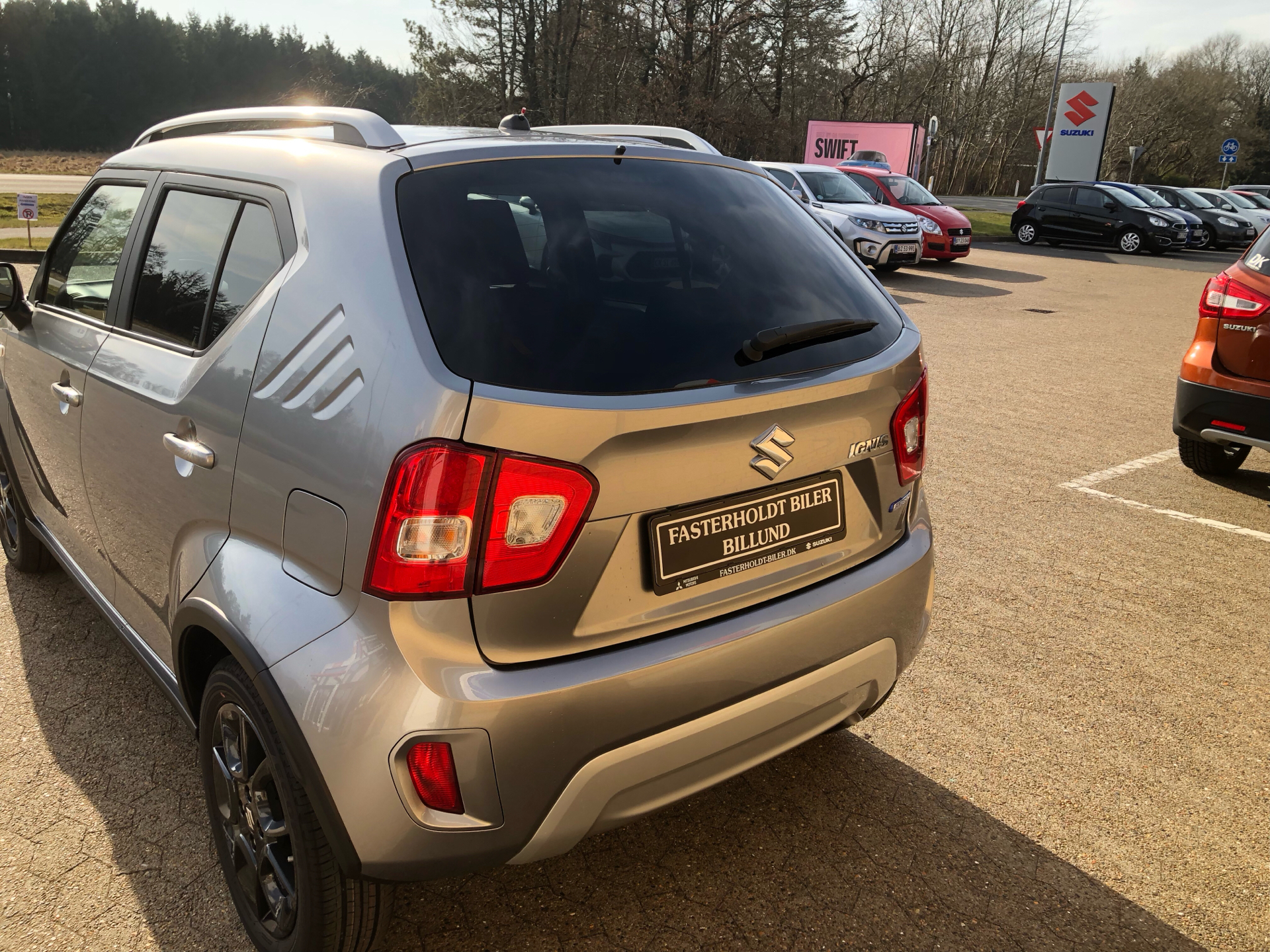 Billede af Suzuki Ignis 1,2 Dualjet  Mild hybrid Active AEB Hybrid CVT 83HK 5d Aut.