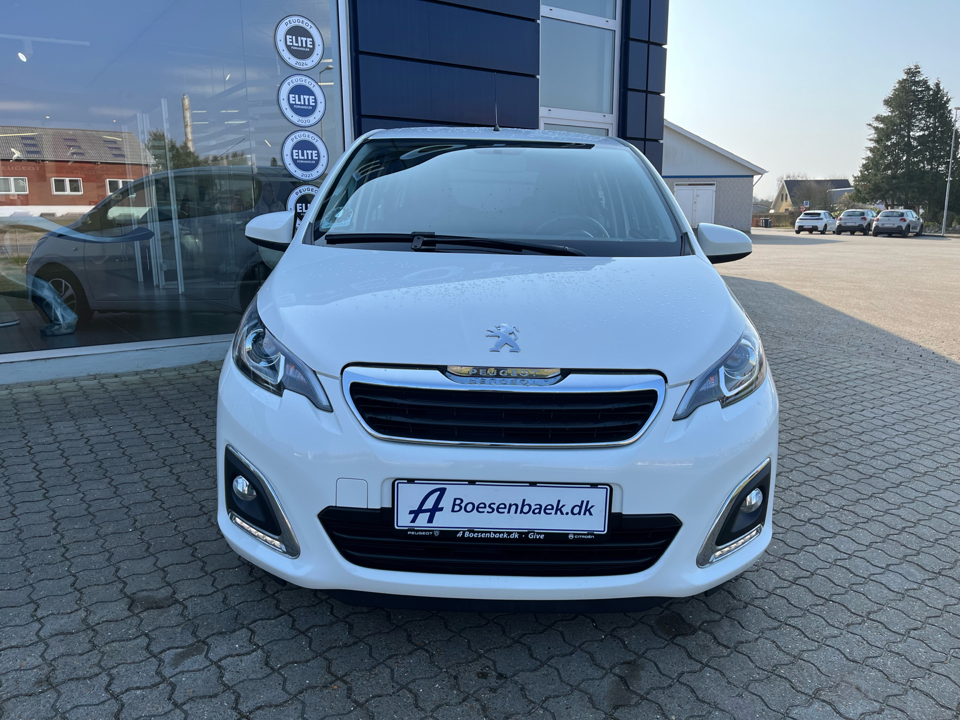 Billede af Peugeot 108 1,0 e-Vti Infinity 72HK 5d