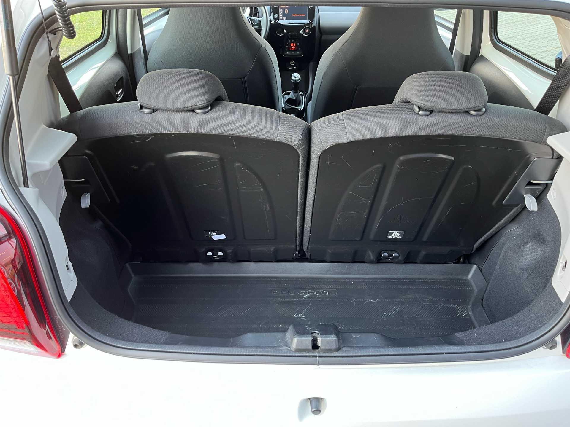 Billede af Peugeot 108 1,0 e-Vti Infinity 72HK 5d