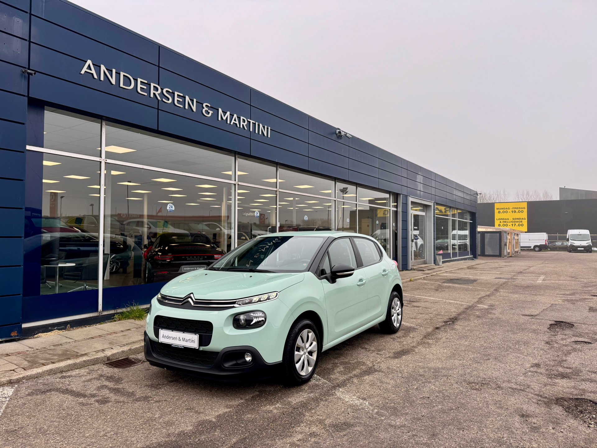 Billede af Citroën C3 1,2 PureTech Iconic Limited start/stop 82HK 5d