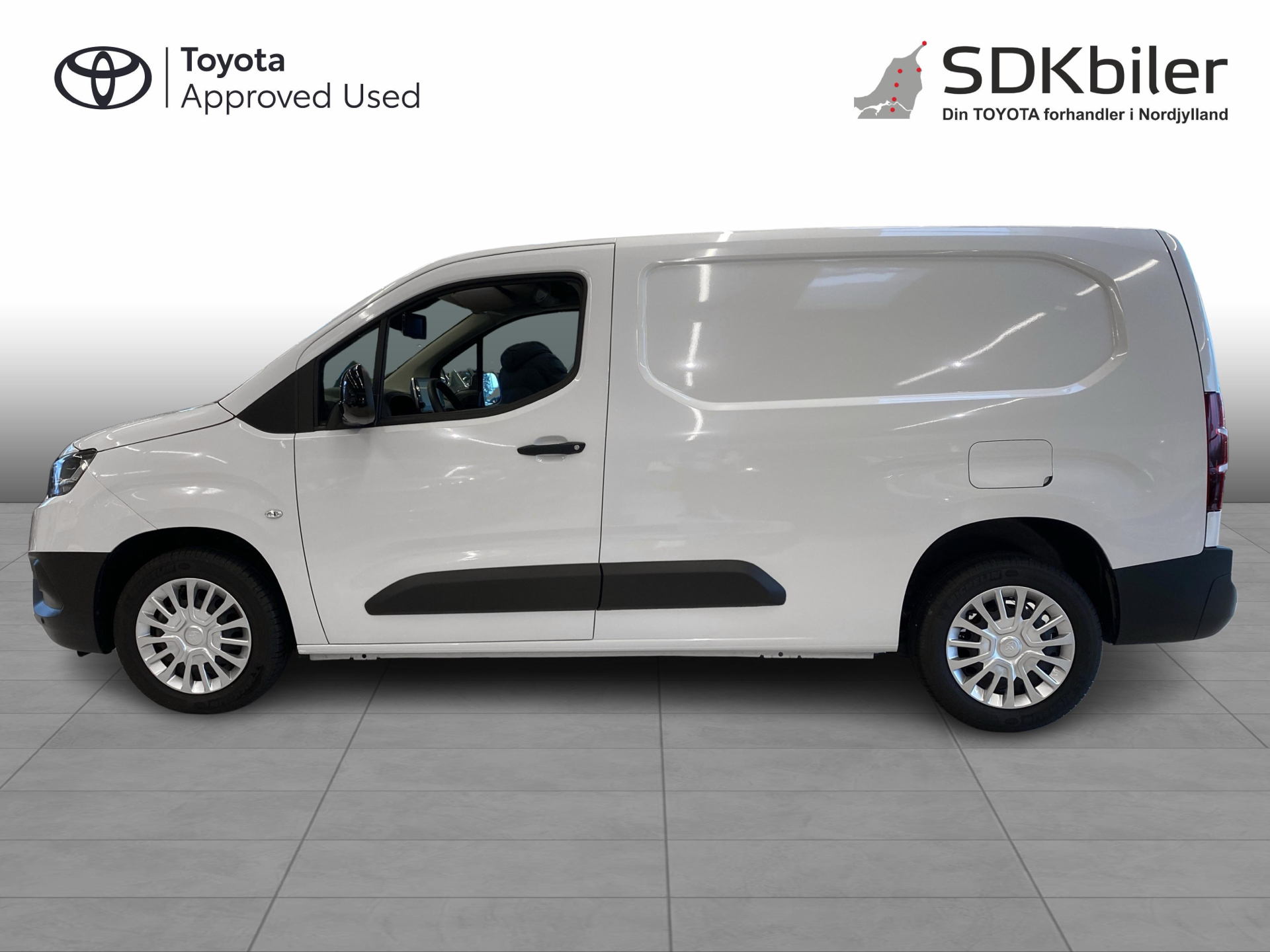 Billede af Toyota Proace City Long 1,5 D Comfort Smart Active Vision Dobbelt Bagdør 102HK Van