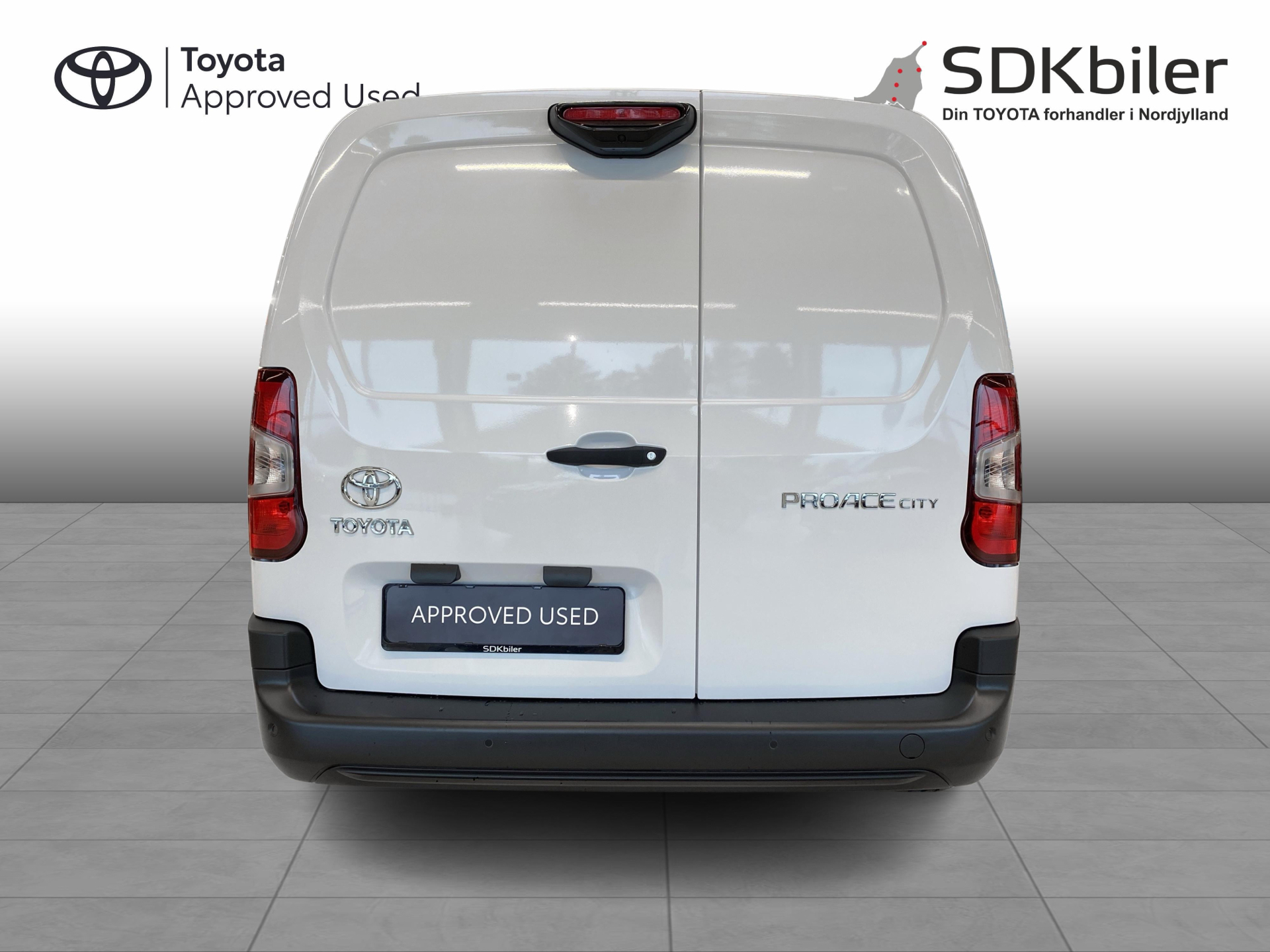 Billede af Toyota Proace City Long 1,5 D Comfort Smart Active Vision Dobbelt Bagdør 102HK Van