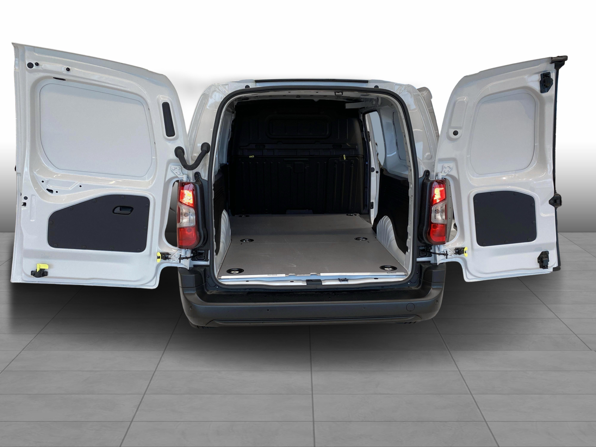 Billede af Toyota Proace City Long 1,5 D Comfort Smart Active Vision Dobbelt Bagdør 102HK Van