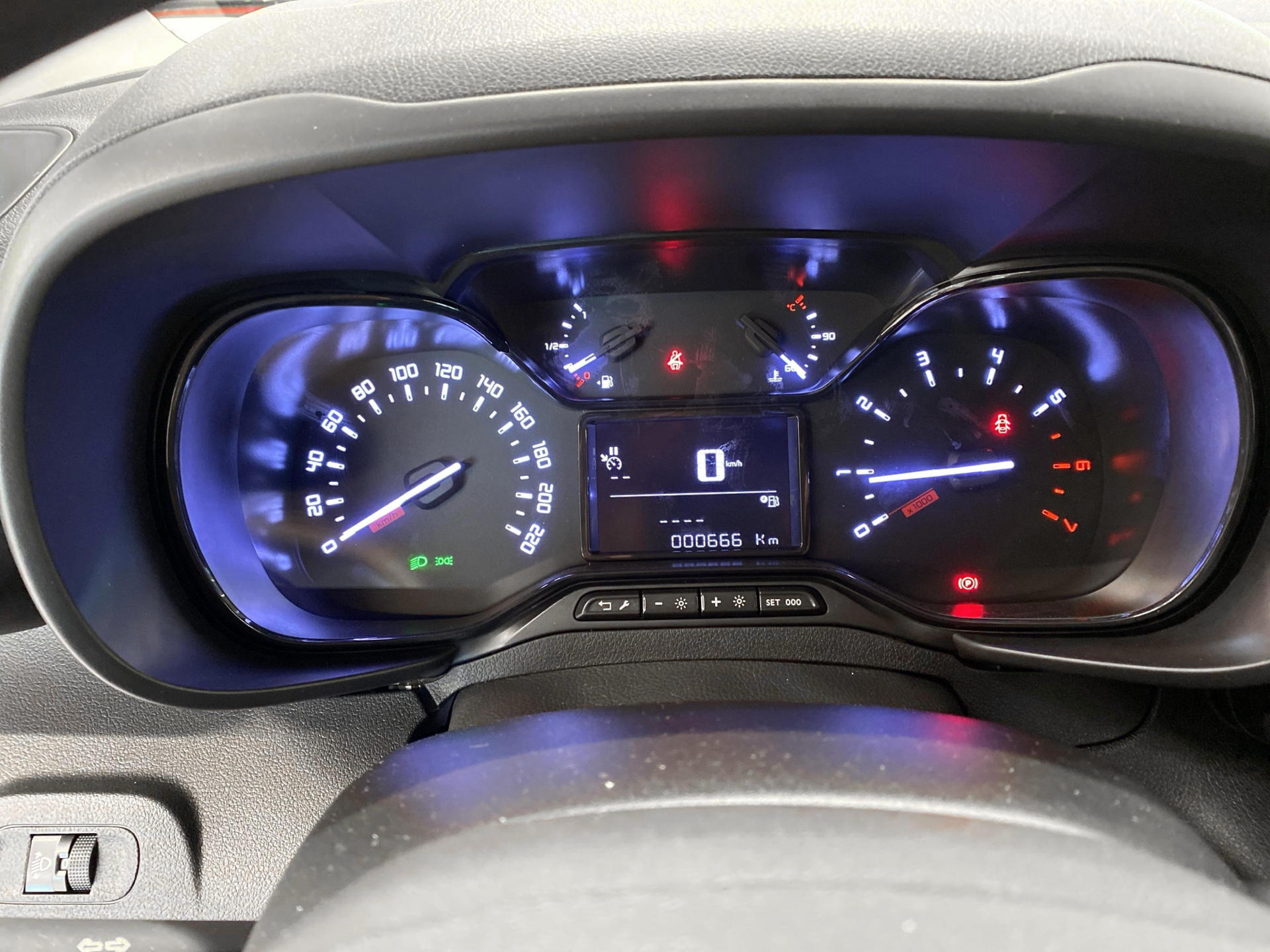 Billede af Toyota Proace City Long 1,5 D Comfort Smart Active Vision Dobbelt Bagdør 102HK Van