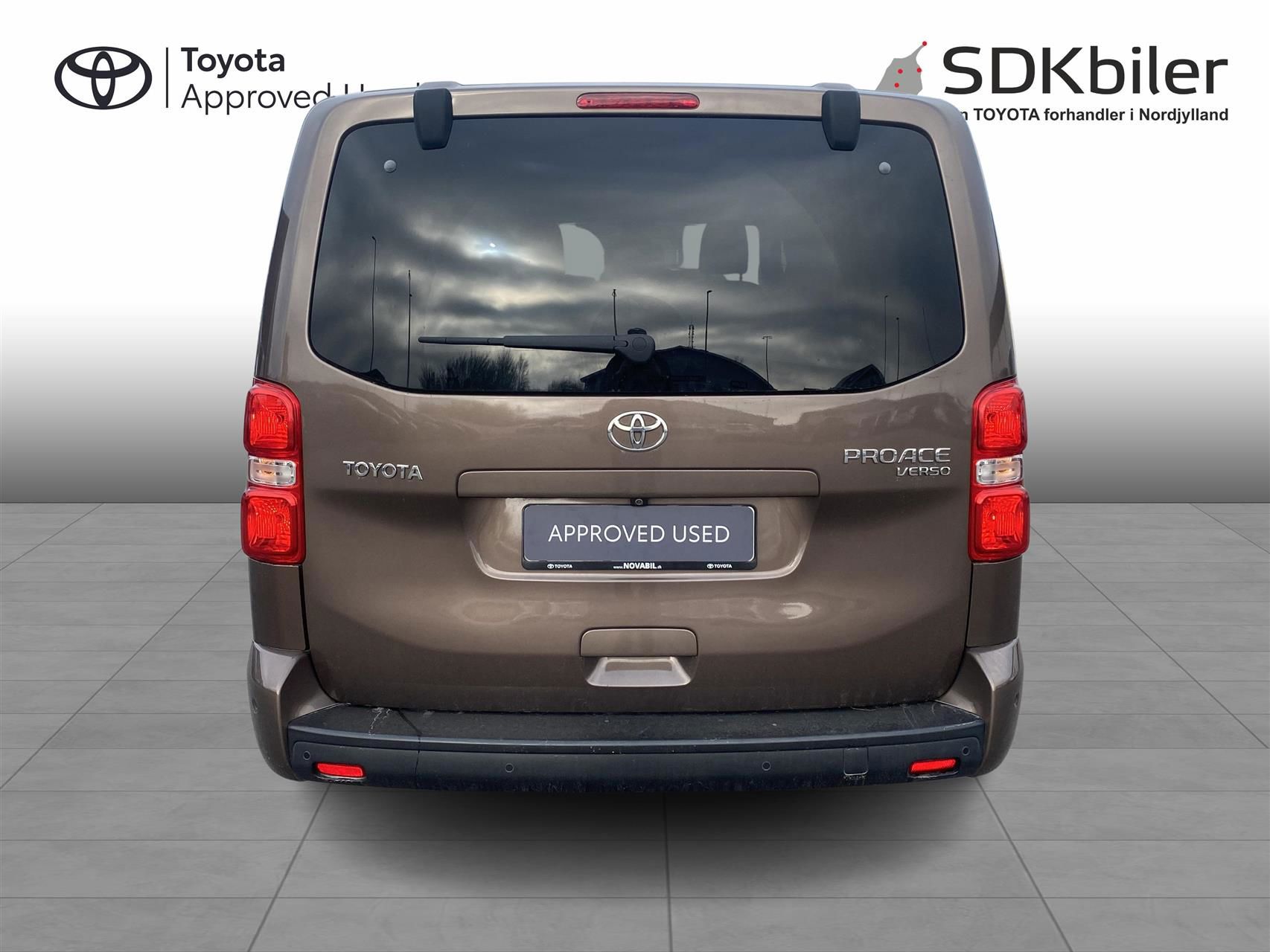 Billede af Toyota Proace Verso Long 2,0 D Family Skydedør, bagklap 177HK 8g Aut.