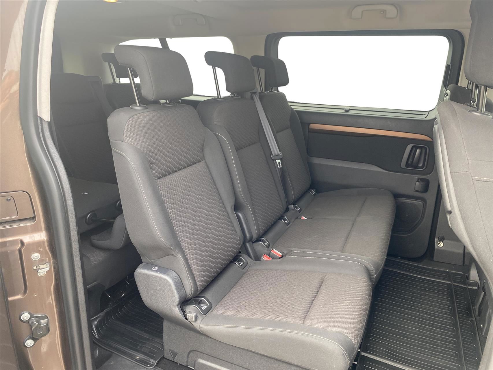 Billede af Toyota Proace Verso Long 2,0 D Family Skydedør, bagklap 177HK 8g Aut.