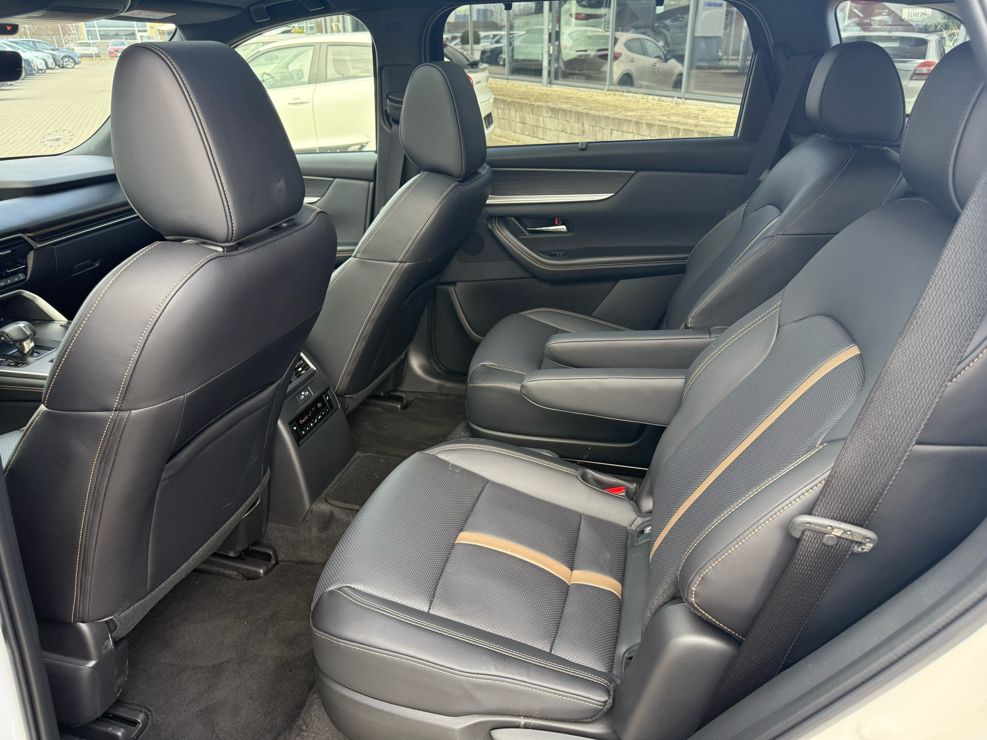 Billede af Mazda CX-80 2,5 e-Skyactiv-G  Hybrid Homura Plus AWD 327HK 5d 8g Aut.