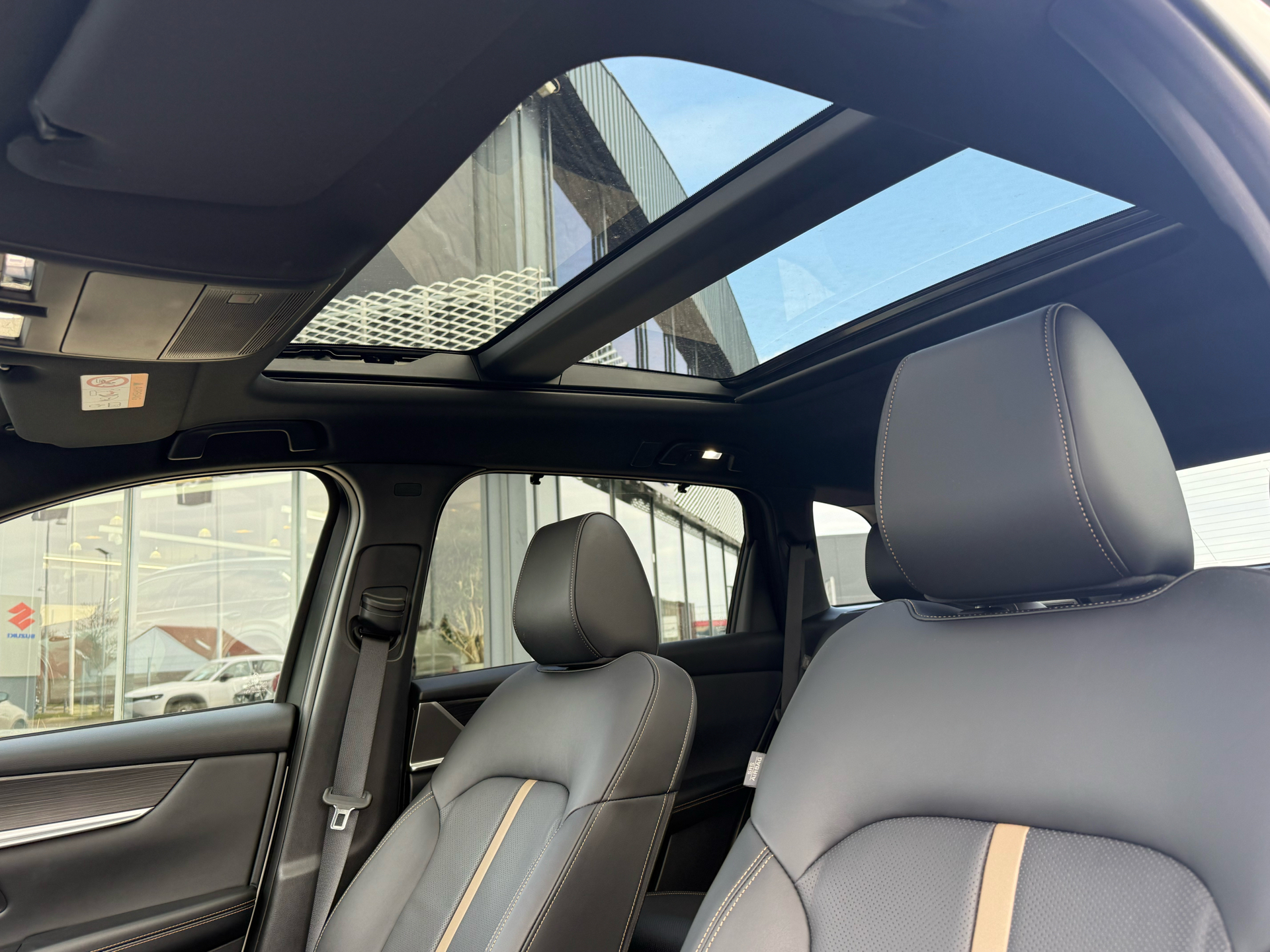 Billede af Mazda CX-80 2,5 e-Skyactiv-G  Hybrid Homura Plus AWD 327HK 5d 8g Aut.