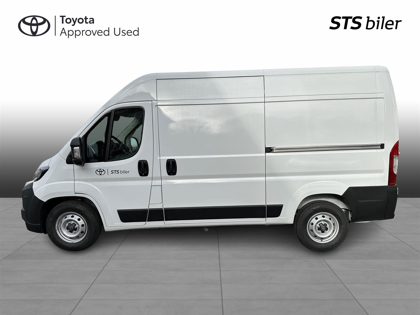 Billede af Toyota Proace Max Medium 2,2 D Comfort Master To skydedør m. højt tag 140HK Van 8g Aut.