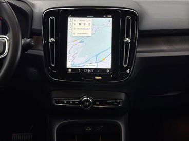 Billede af Volvo XC40 P8 Recharge Twin Plus AWD 408HK 5d Aut.