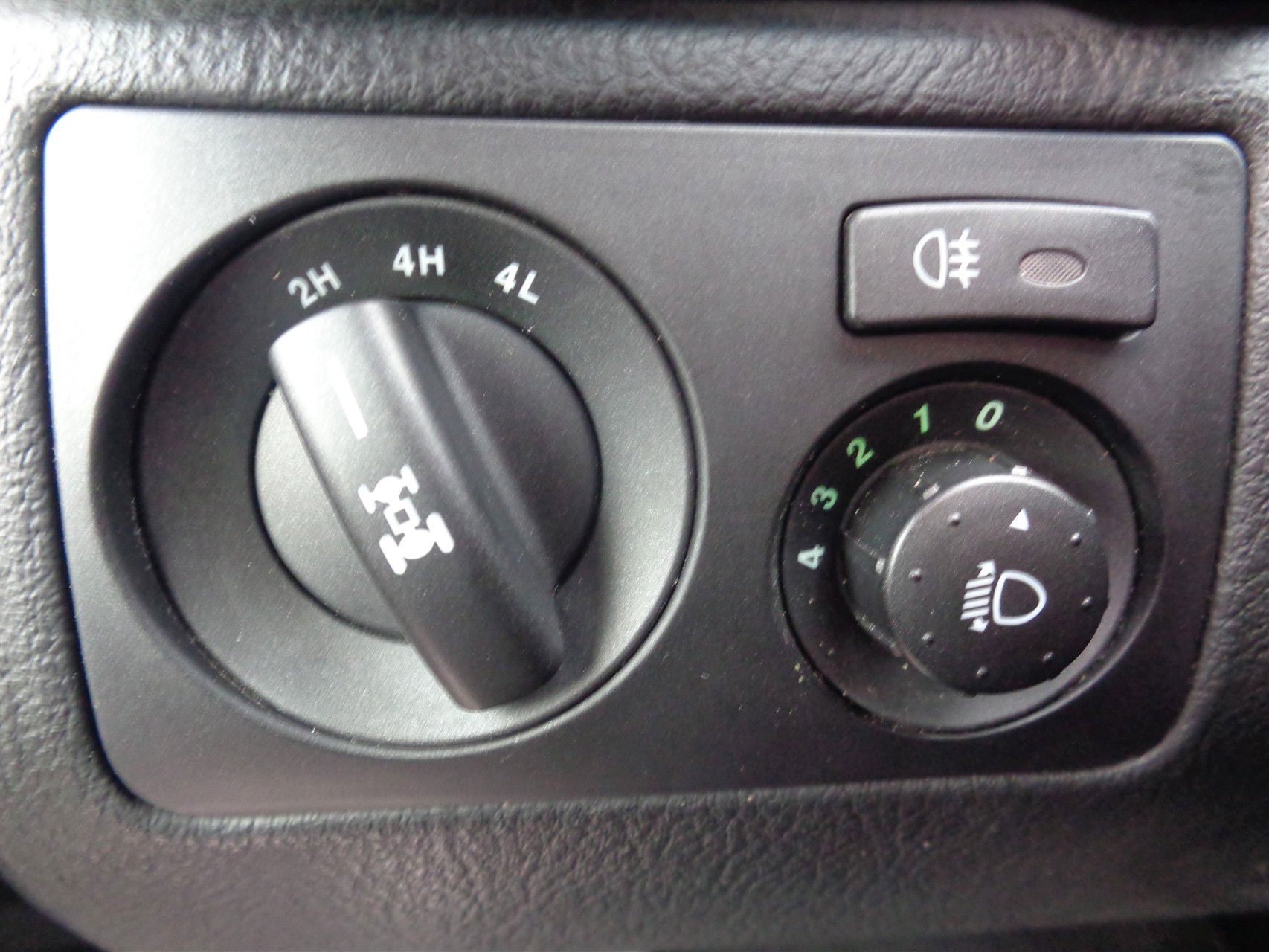 Billede af SsangYong Rexton 2,2 e-XDi Spirit 4WD 178HK Van 7g Aut.