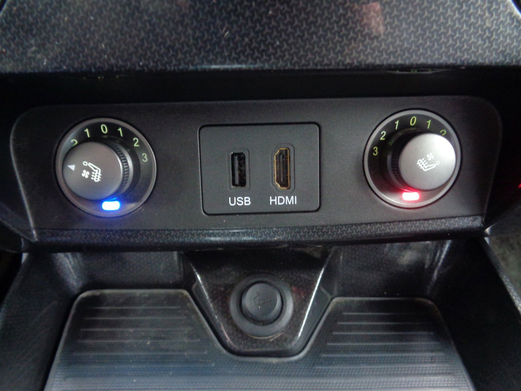 Billede af SsangYong Rexton 2,2 e-XDi Spirit 4WD 178HK Van 7g Aut.