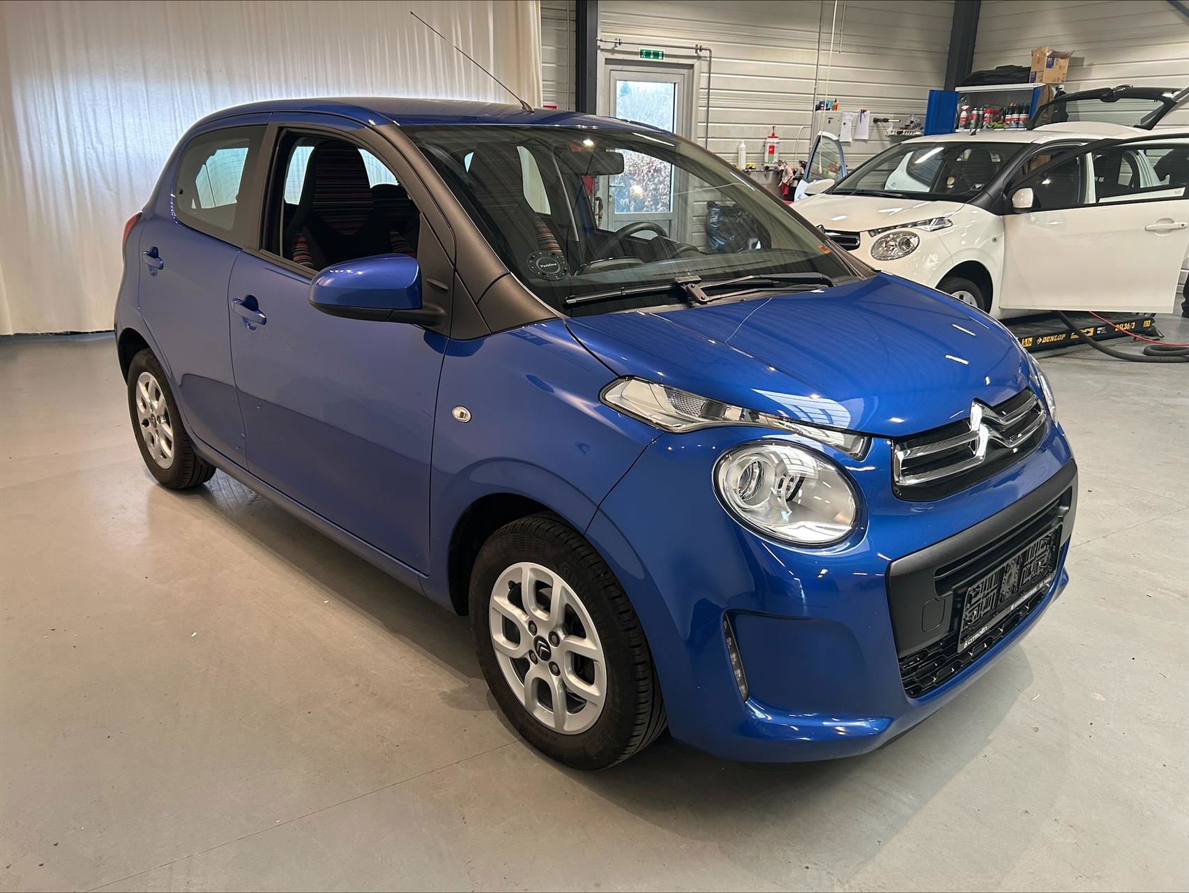 Billede af Citroën C1 1,0 VTi Attaque 72HK 5d