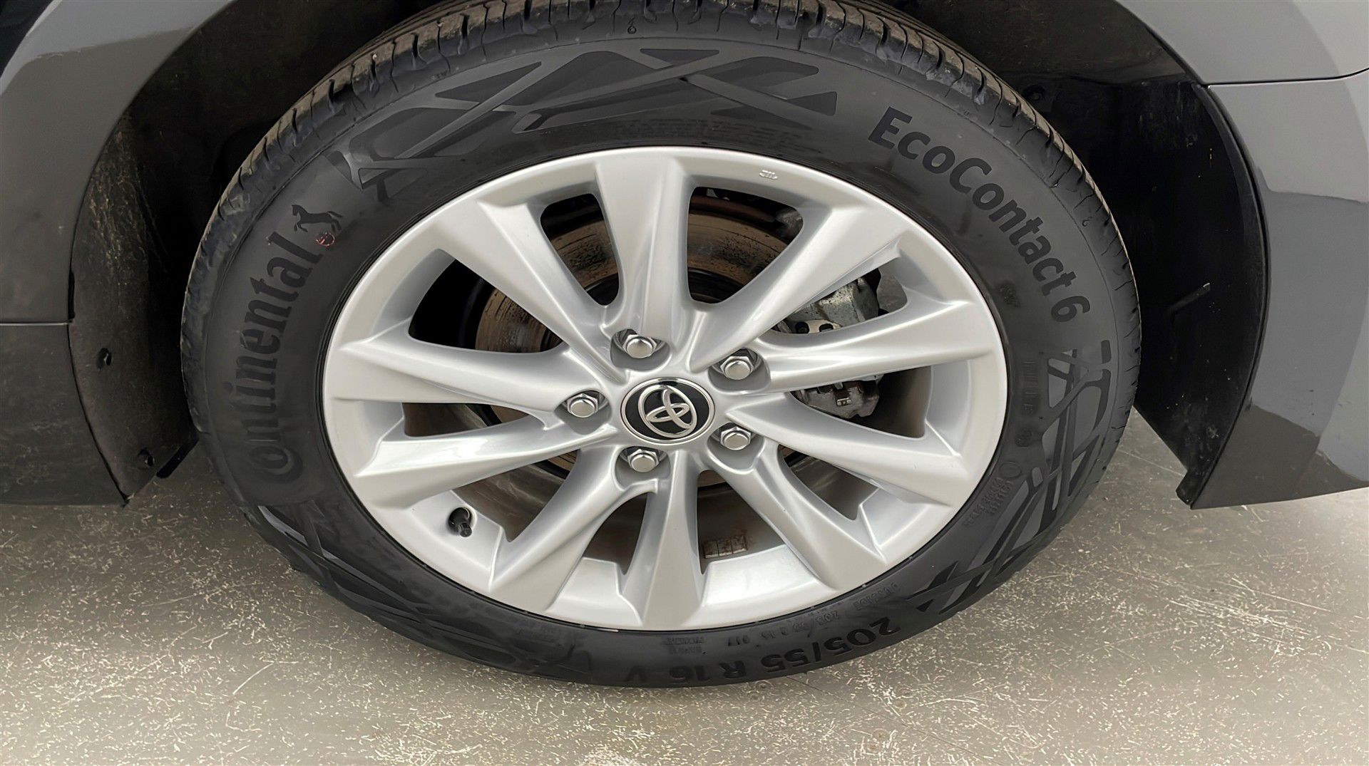 Billede af Toyota Corolla Touring Sports 1,8 Hybrid Active Safety Pack E-CVT 140HK Stc Trinl. Gear