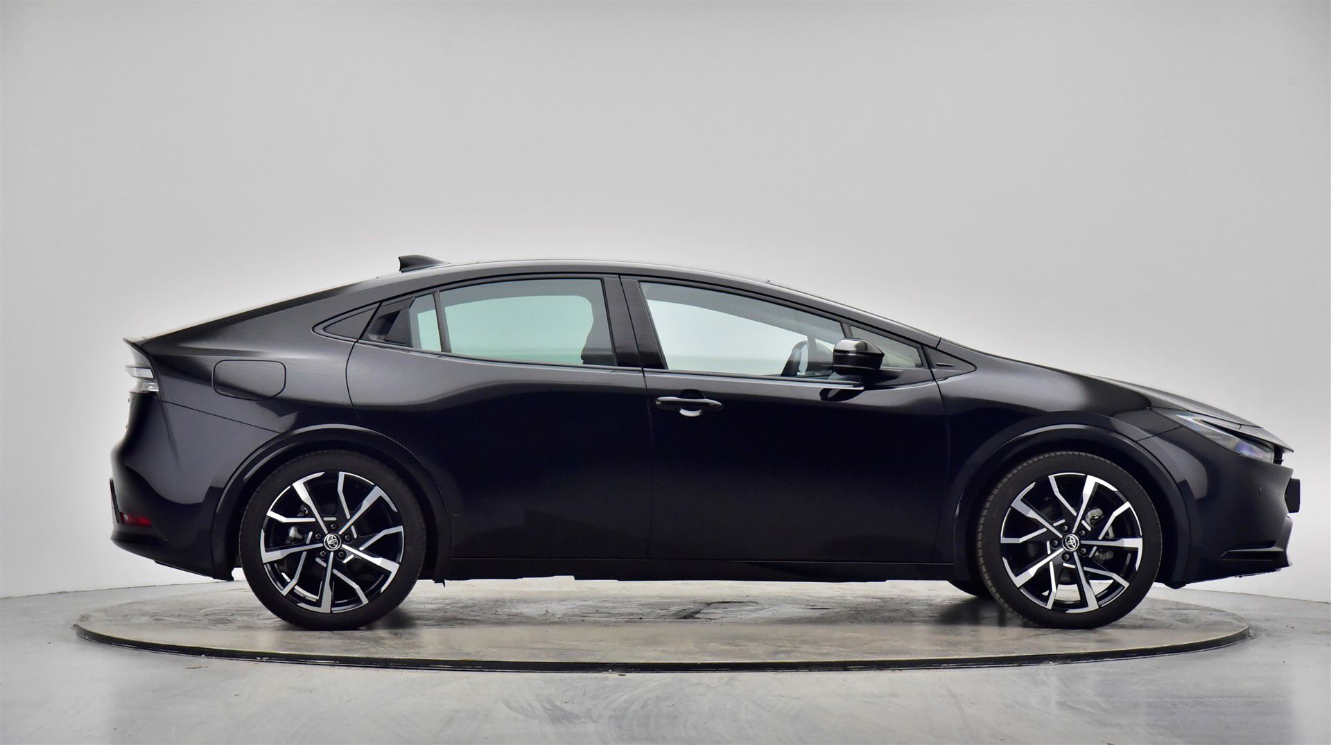 Billede af Toyota Prius Plug-in 2,0 Plugin-hybrid Elegant Panorama 223HK 5d Aut.