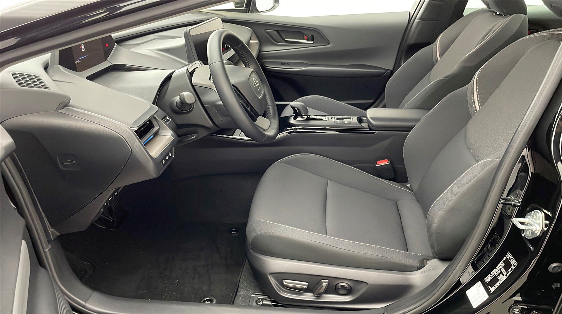 Billede af Toyota Prius Plug-in 2,0 Plugin-hybrid Elegant Panorama 223HK 5d Aut.