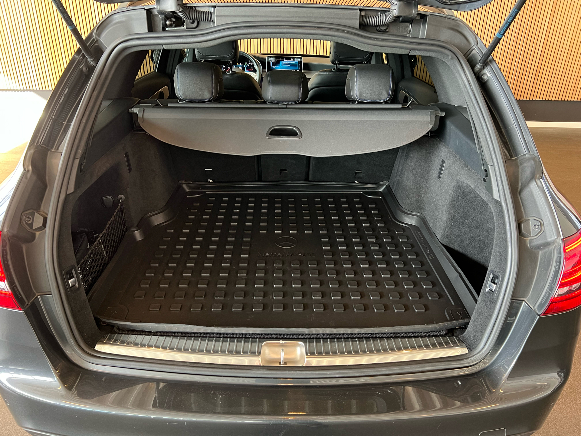 Billede af Mercedes-Benz C220 d T 2,0 CDI AMG Line NIGHT EDITION 9G-Tronic 194HK Stc Aut. 