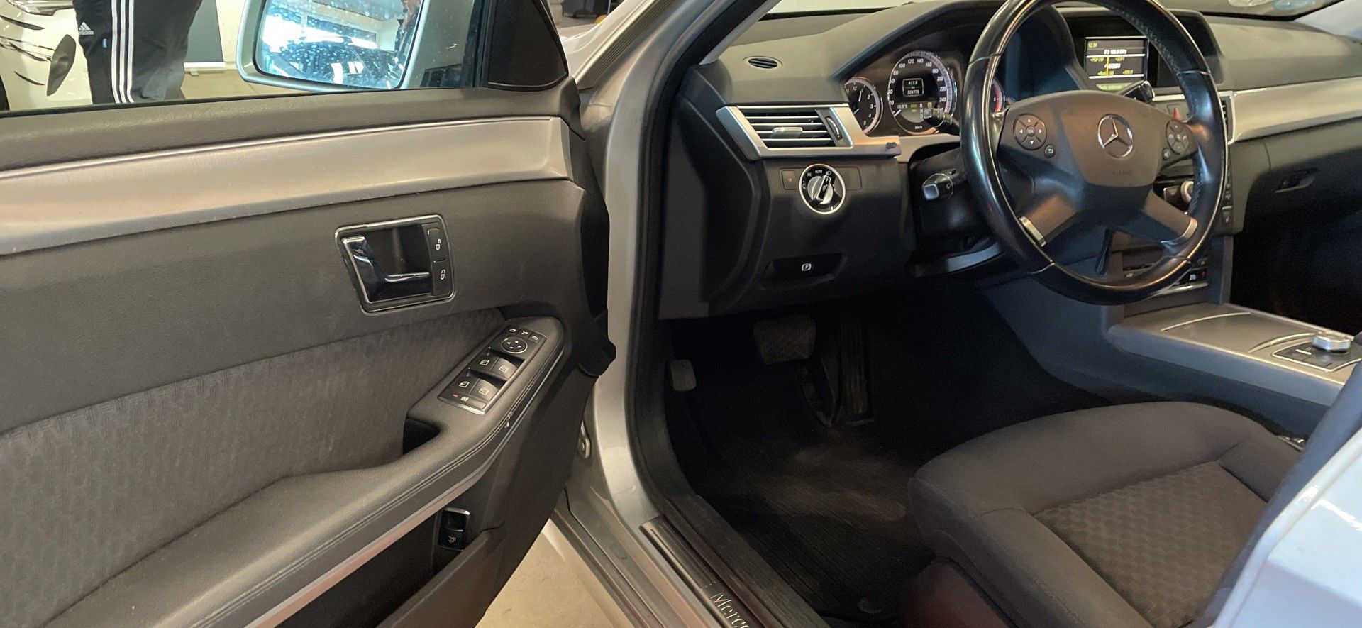 Billede af Mercedes-Benz E250 d T 2,1 CDI BlueEfficiency 204HK Stc Aut.