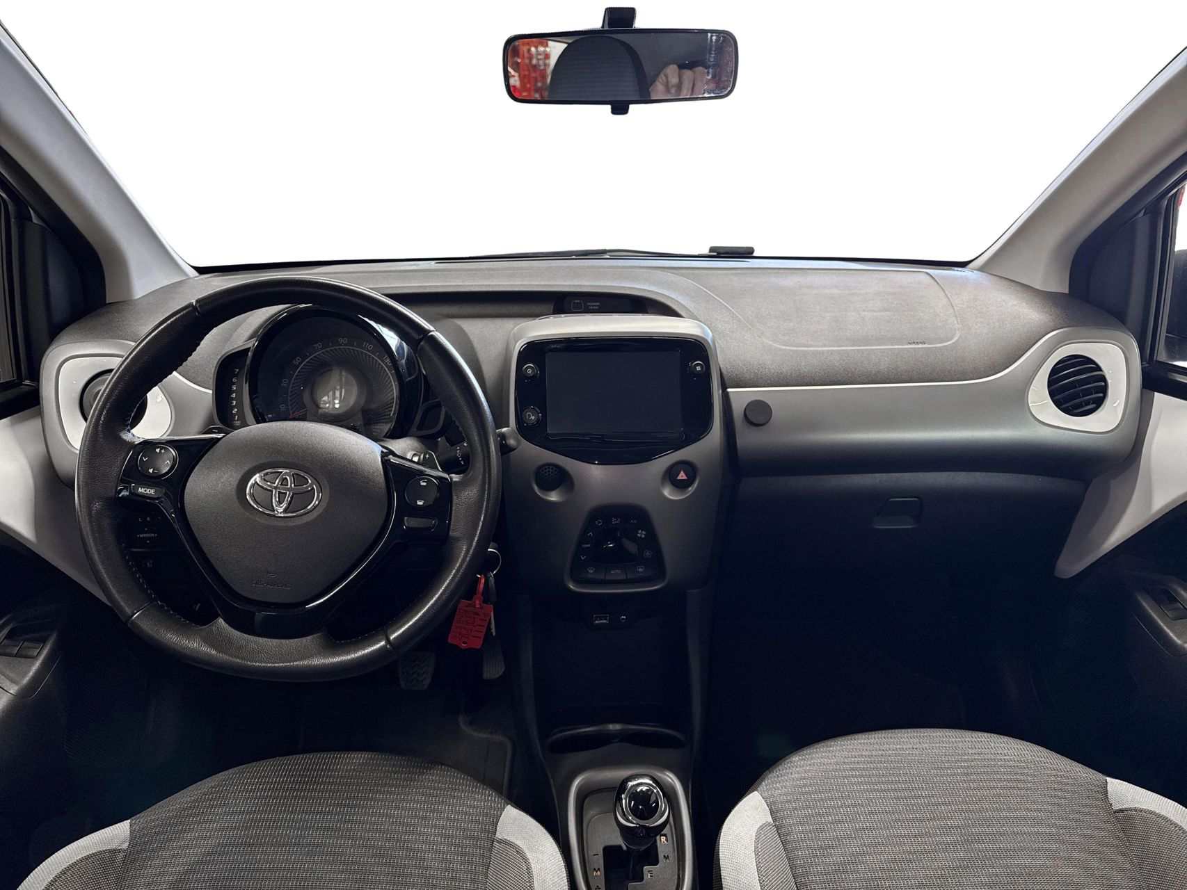 Billede af Toyota Aygo 1,0 VVT-I X-Press X-Shift 72HK 5d Aut.