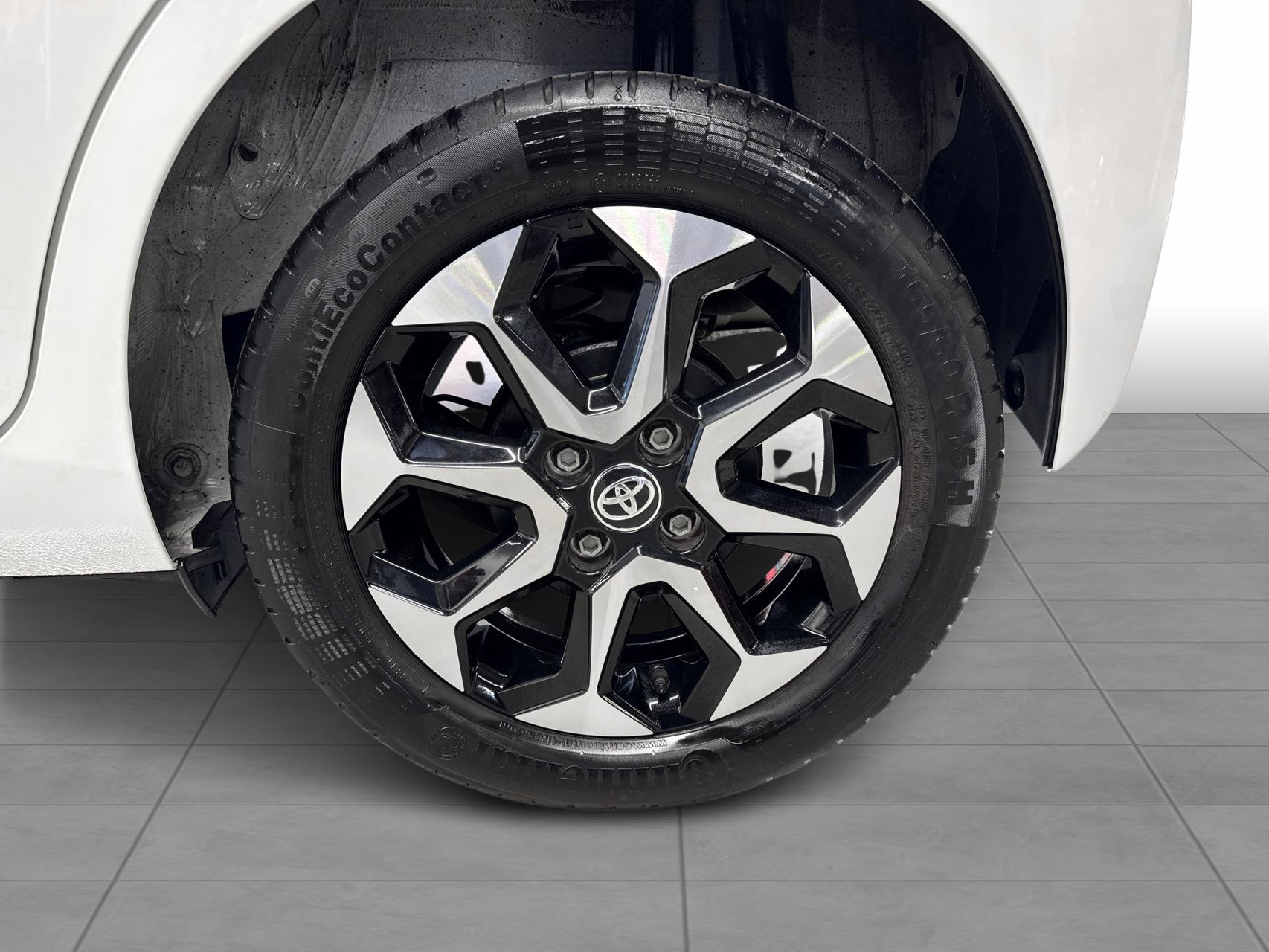 Billede af Toyota Aygo 1,0 VVT-I X-Press X-Shift 72HK 5d Aut.