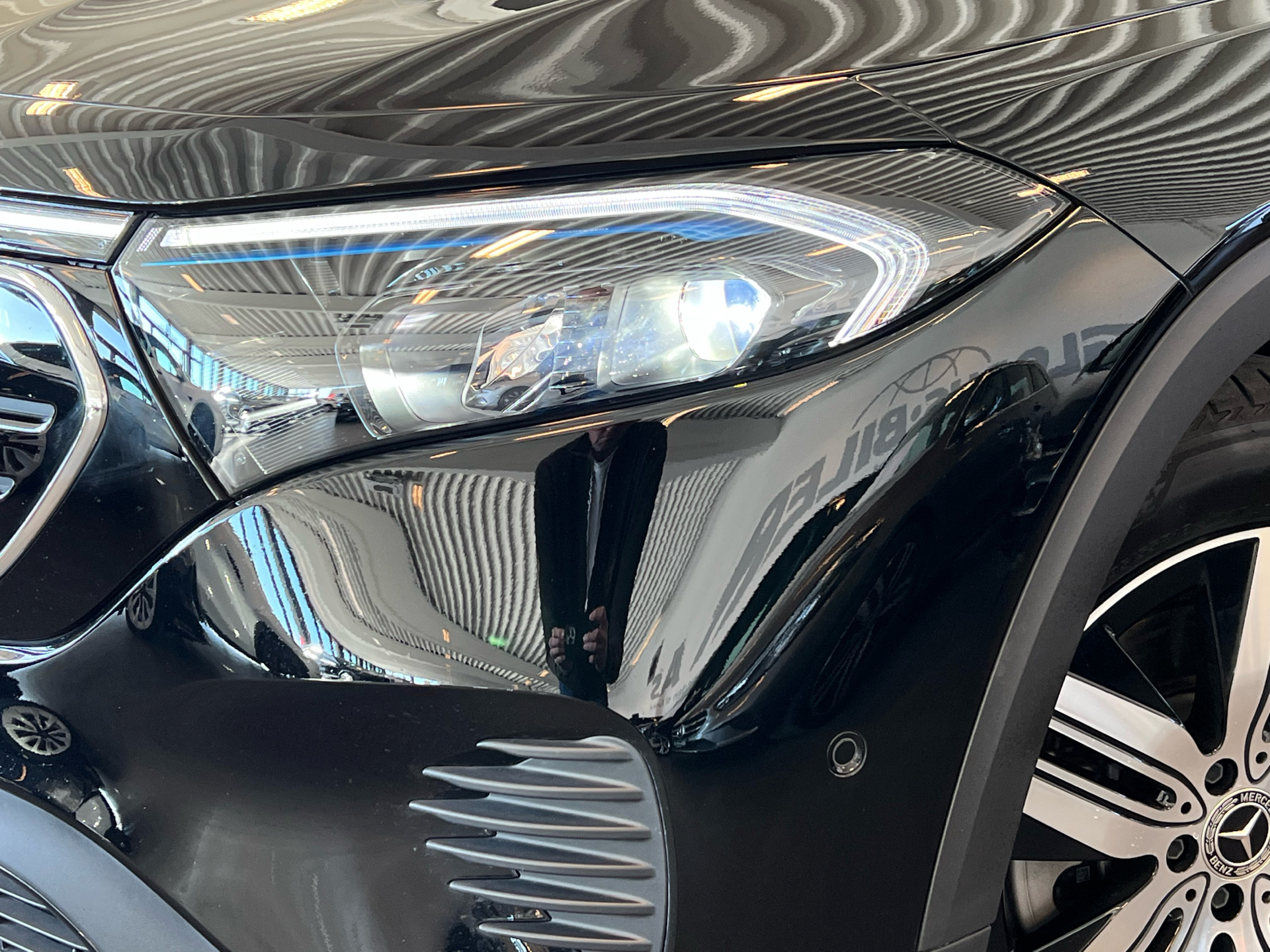 Billede af Mercedes-Benz EQB 250+ EL Progressive 7 pers. 190HK 5d Aut.