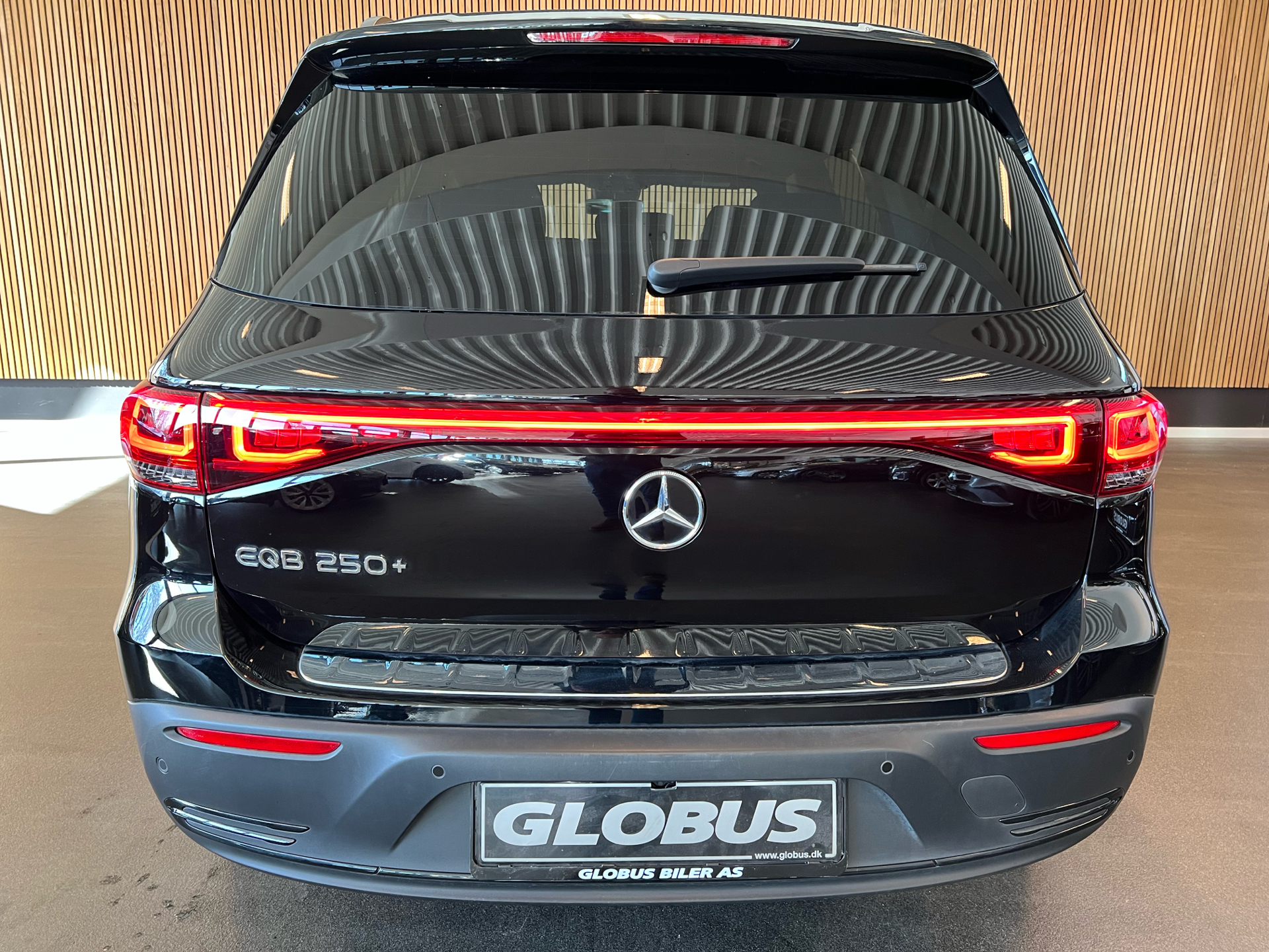 Billede af Mercedes-Benz EQB 250+ EL Progressive 7 pers. 190HK 5d Aut.