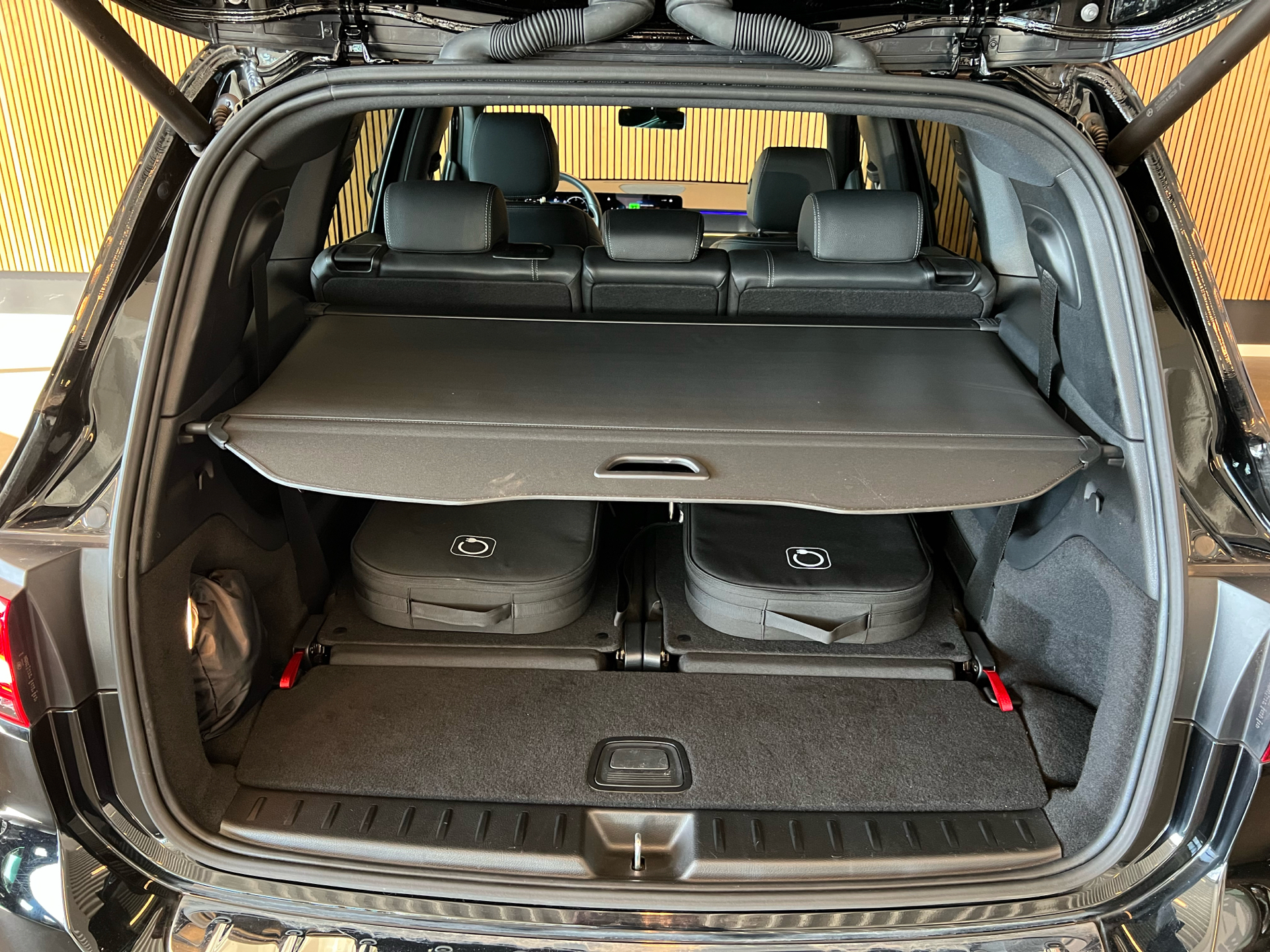 Billede af Mercedes-Benz EQB 250+ EL Progressive 7 pers. 190HK 5d Aut.