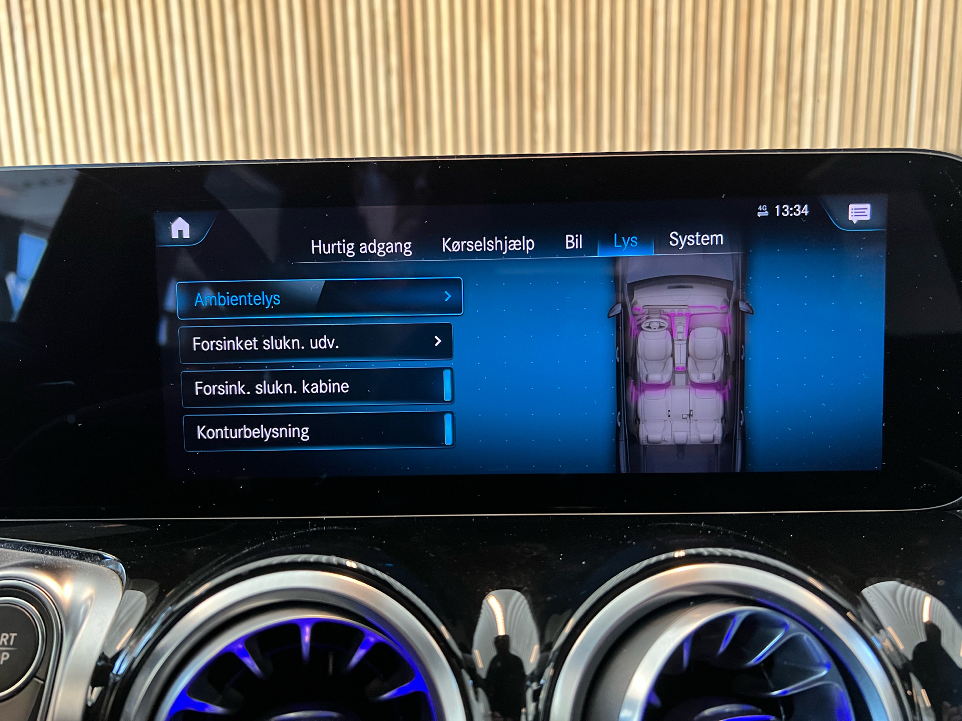 Billede af Mercedes-Benz EQB 250+ EL Progressive 7 pers. 190HK 5d Aut.
