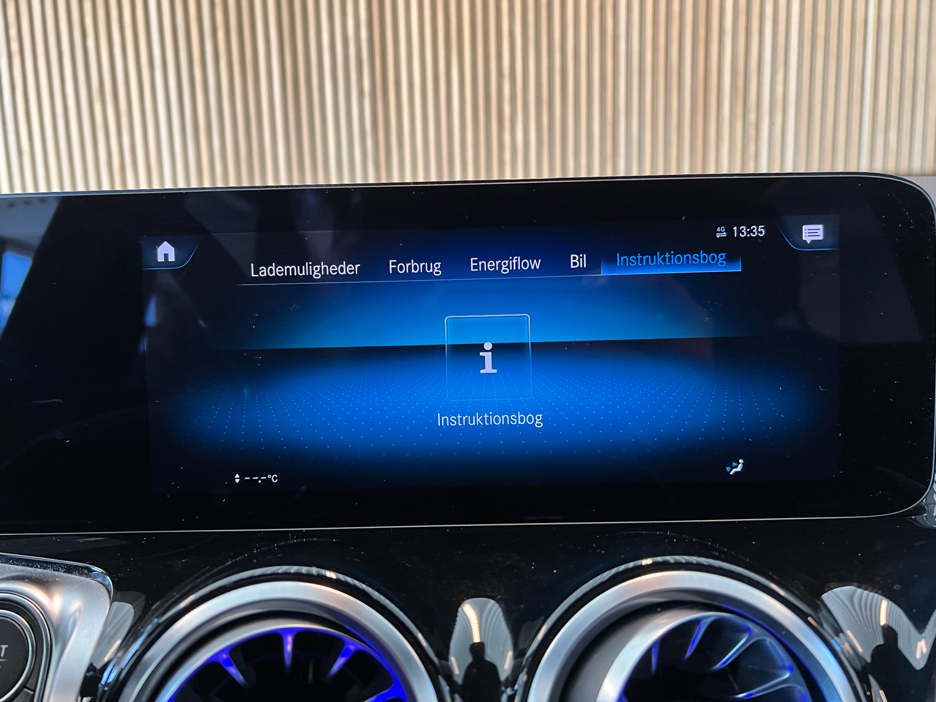 Billede af Mercedes-Benz EQB 250+ EL Progressive 7 pers. 190HK 5d Aut.