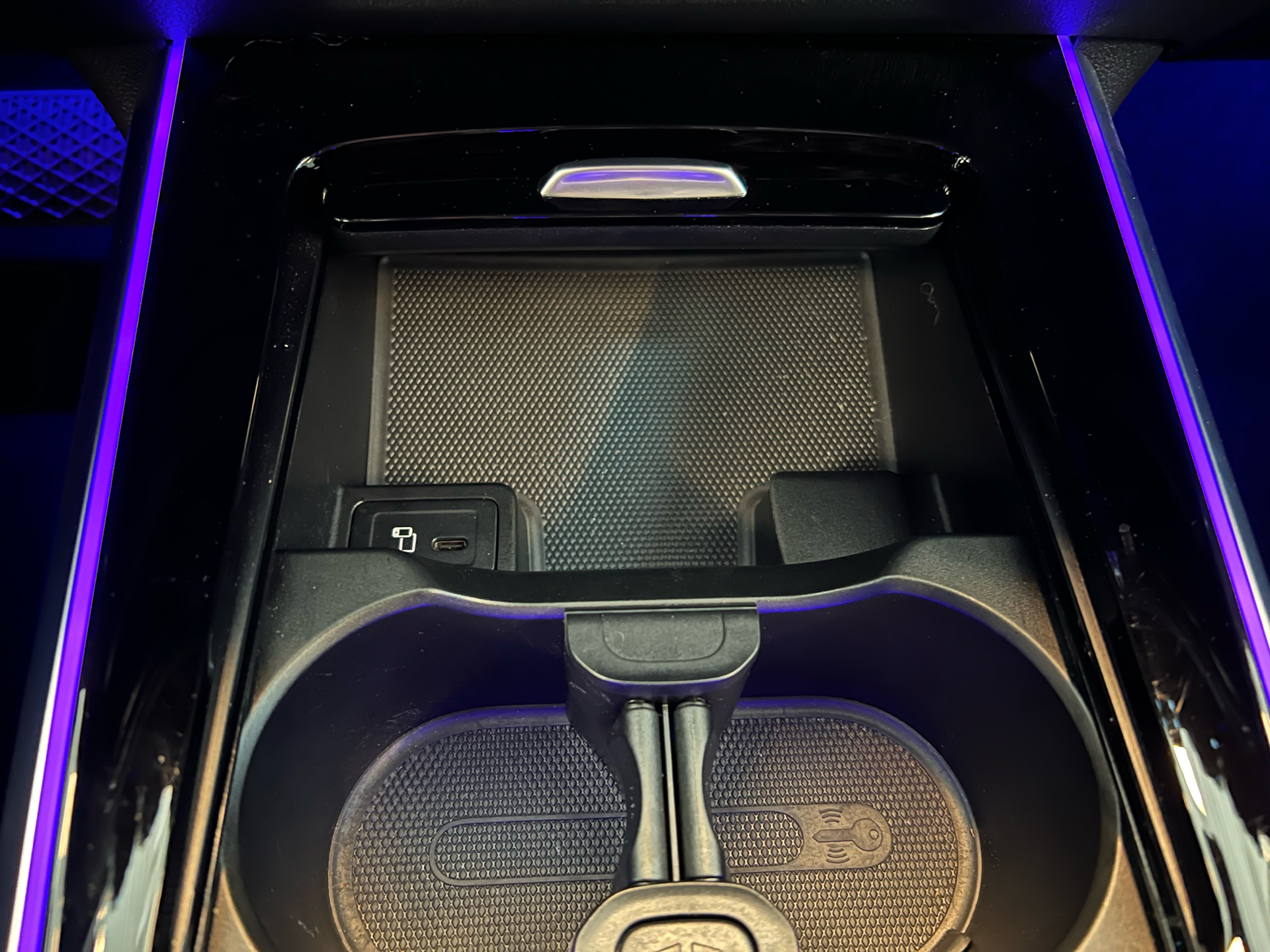 Billede af Mercedes-Benz EQB 250+ EL Progressive 7 pers. 190HK 5d Aut.