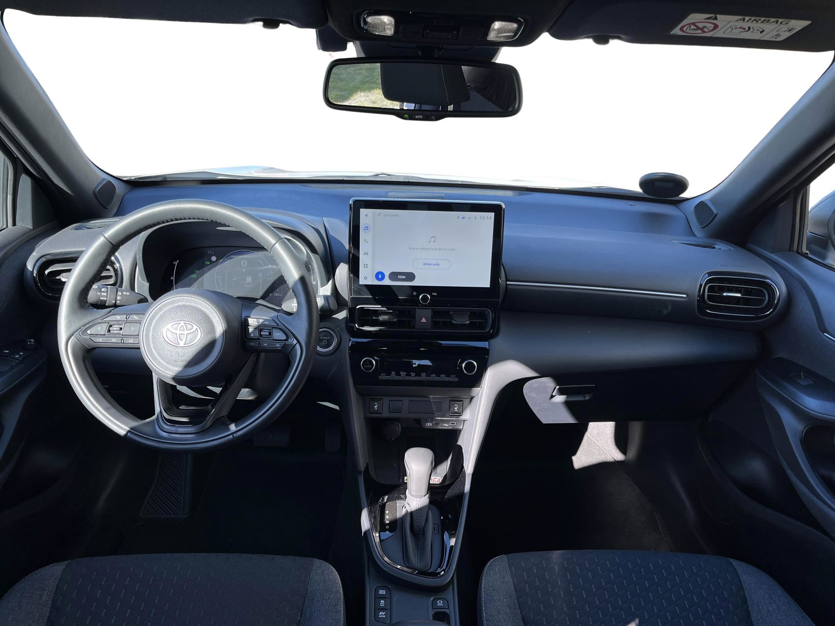 Billede af Toyota Yaris Cross 1,5 Hybrid Style Comfort 116HK 5d Trinl. Gear