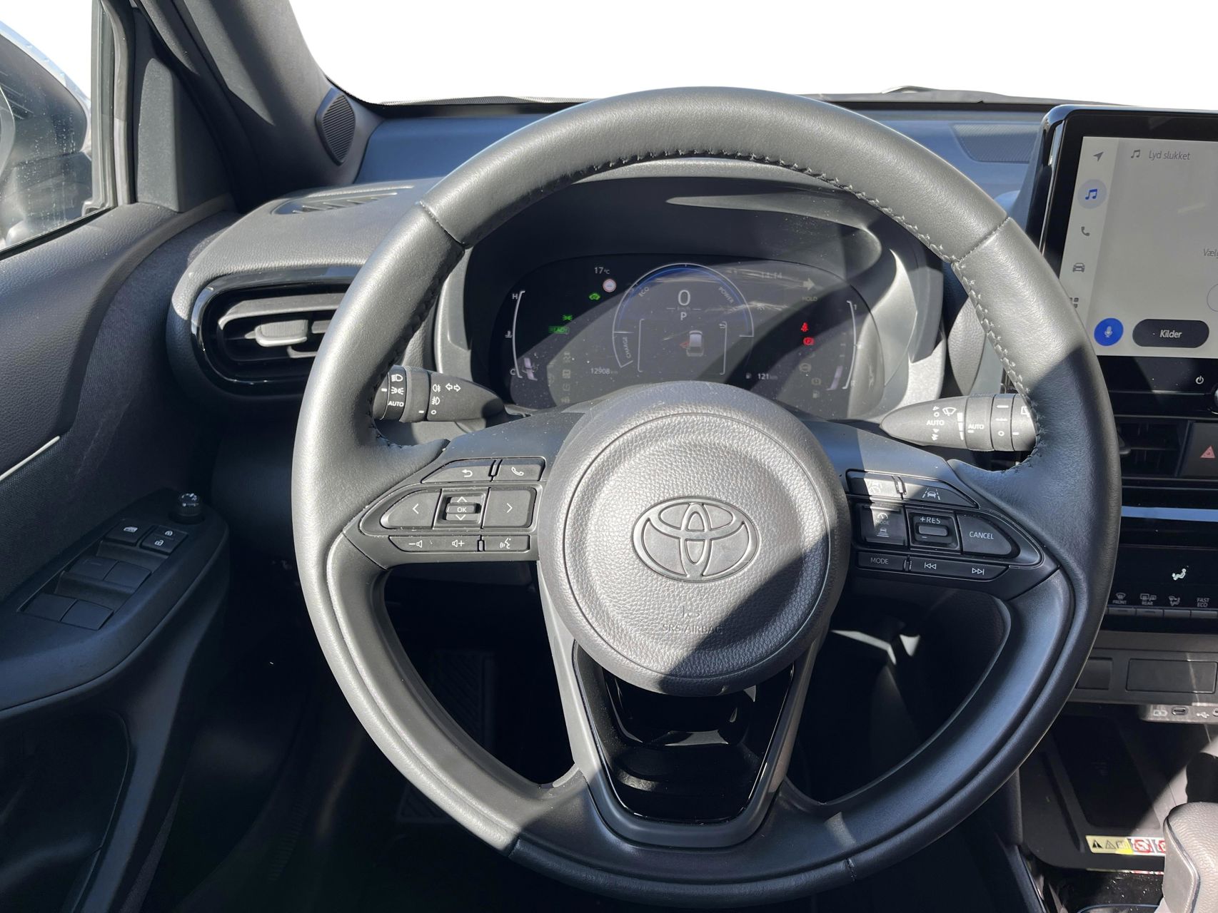 Billede af Toyota Yaris Cross 1,5 Hybrid Style Comfort 116HK 5d Trinl. Gear