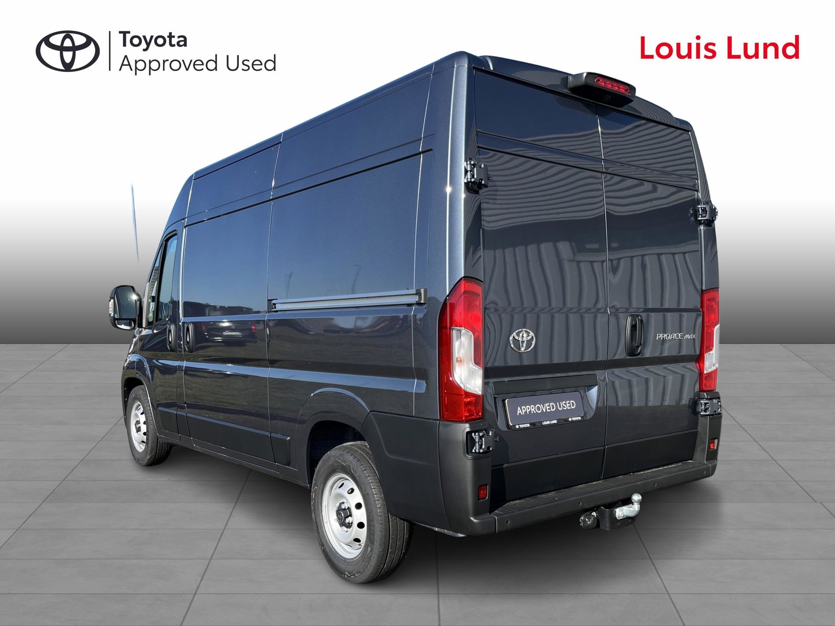 Billede af Toyota Proace Max Medium 2,2 D Comfort Master To skydedør m. højt tag 140HK Van 8g Aut.