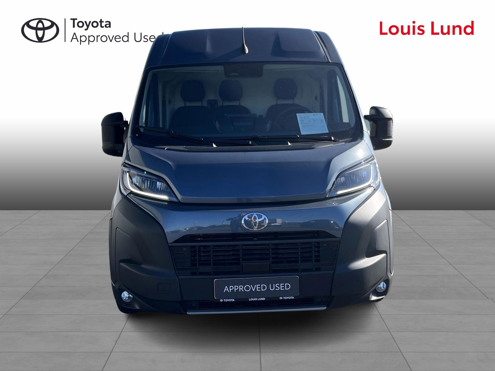 Billede af Toyota Proace Max Medium 2,2 D Comfort Master To skydedør m. højt tag 140HK Van 8g Aut.