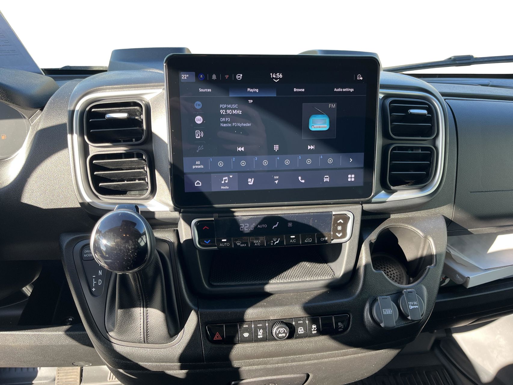 Billede af Toyota Proace Max Medium 2,2 D Comfort Master To skydedør m. højt tag 140HK Van 8g Aut.