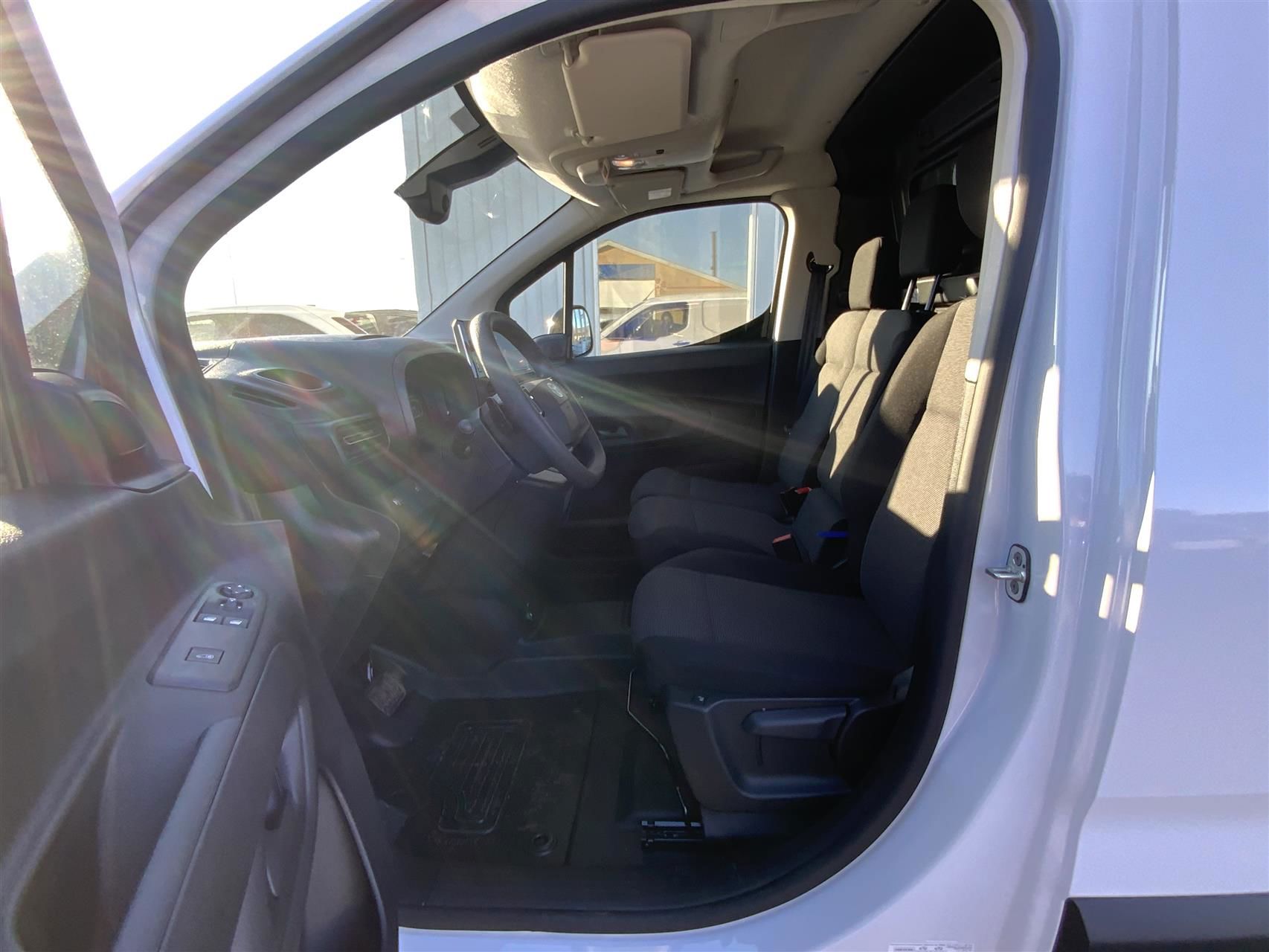 Billede af Toyota Proace City Electric Medium EL Comfort Master 1 Skydedør 136HK Van Aut.