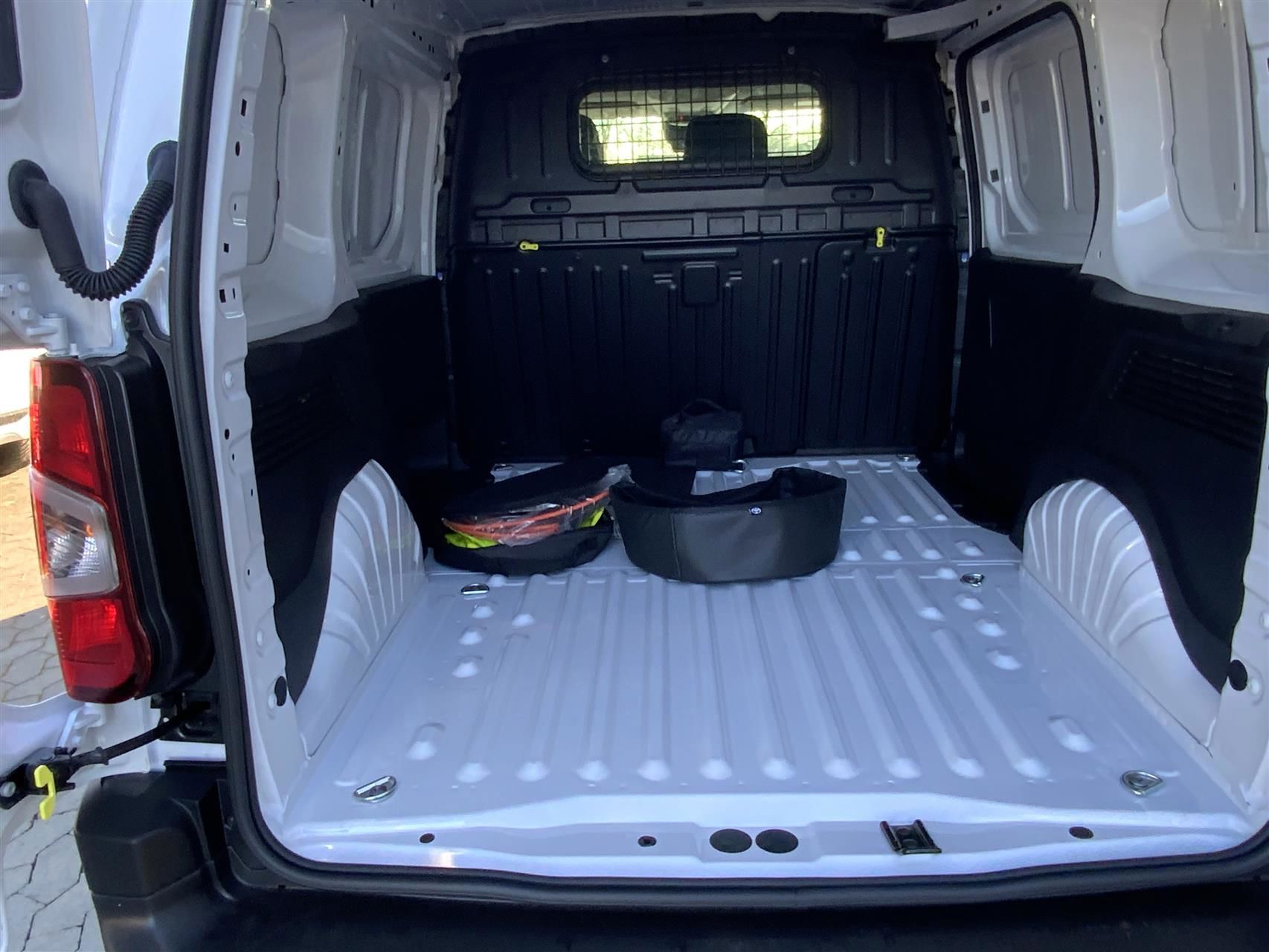 Billede af Toyota Proace City Electric Medium EL Comfort Master 1 Skydedør 136HK Van Aut.
