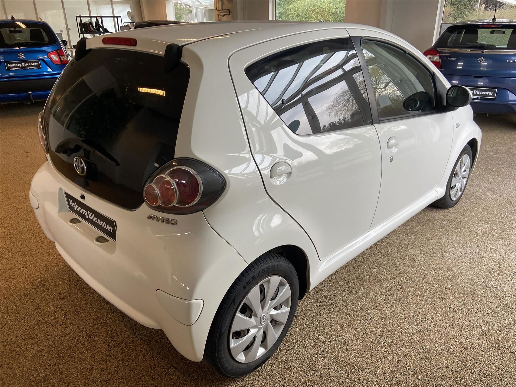 Billede af Toyota Aygo 1,0 VVT-I T2 Air Connect 68HK 5d