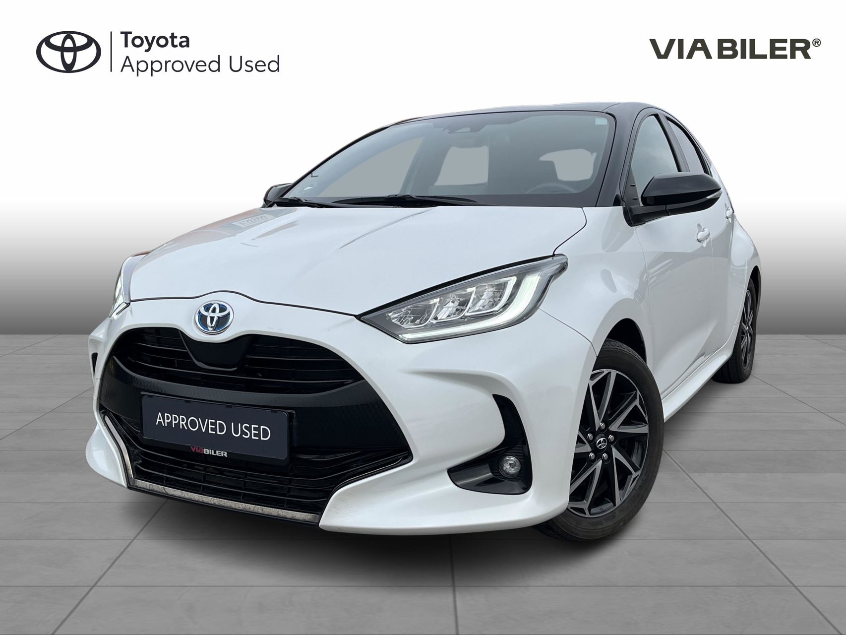 Billede af Toyota Yaris 1,5 Hybrid Style Bi-tone 116HK 5d Trinl. Gear