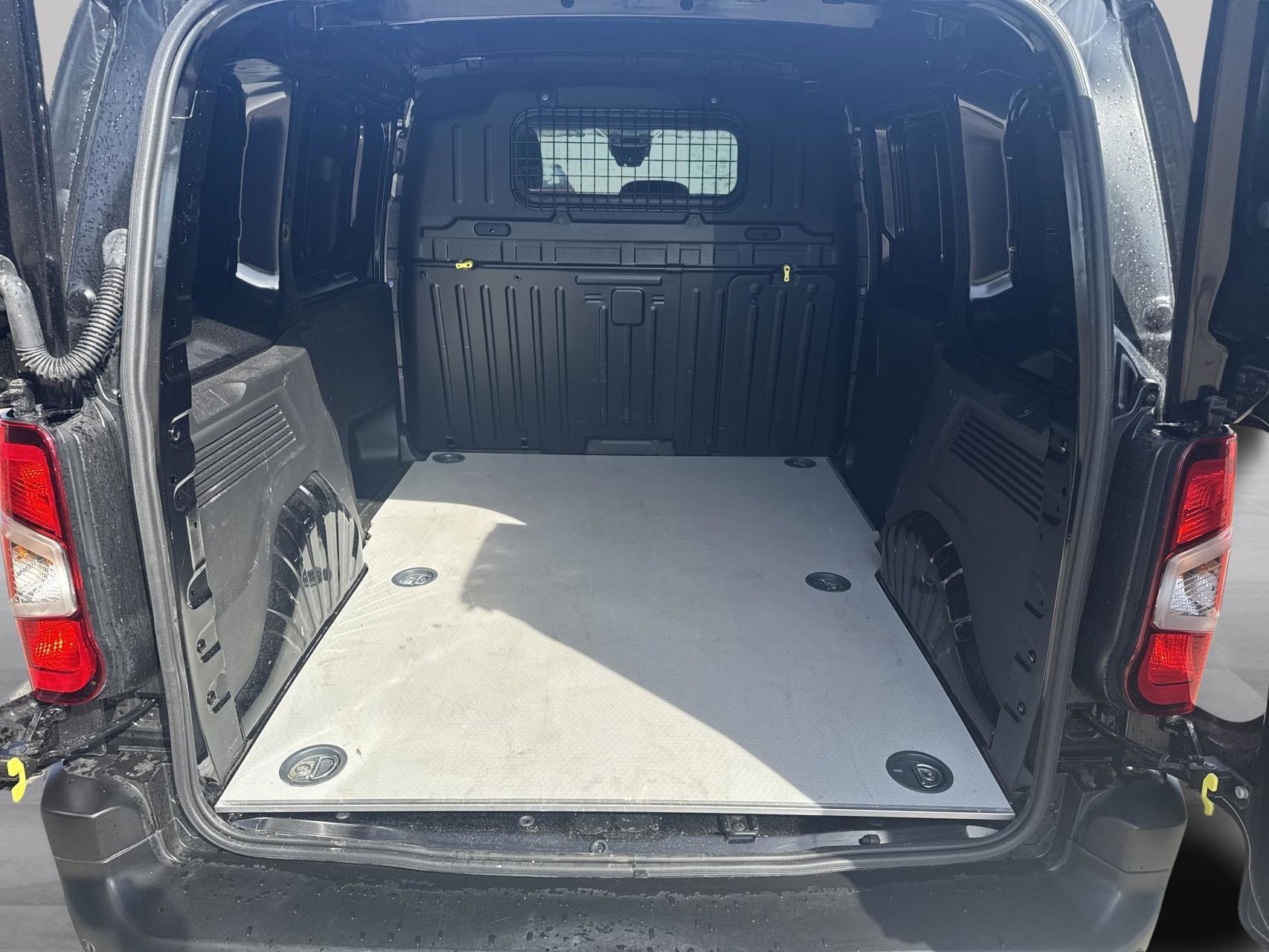 Billede af Toyota Proace City Medium 1,2 Comfort Master En Skydedør 110HK Van 6g