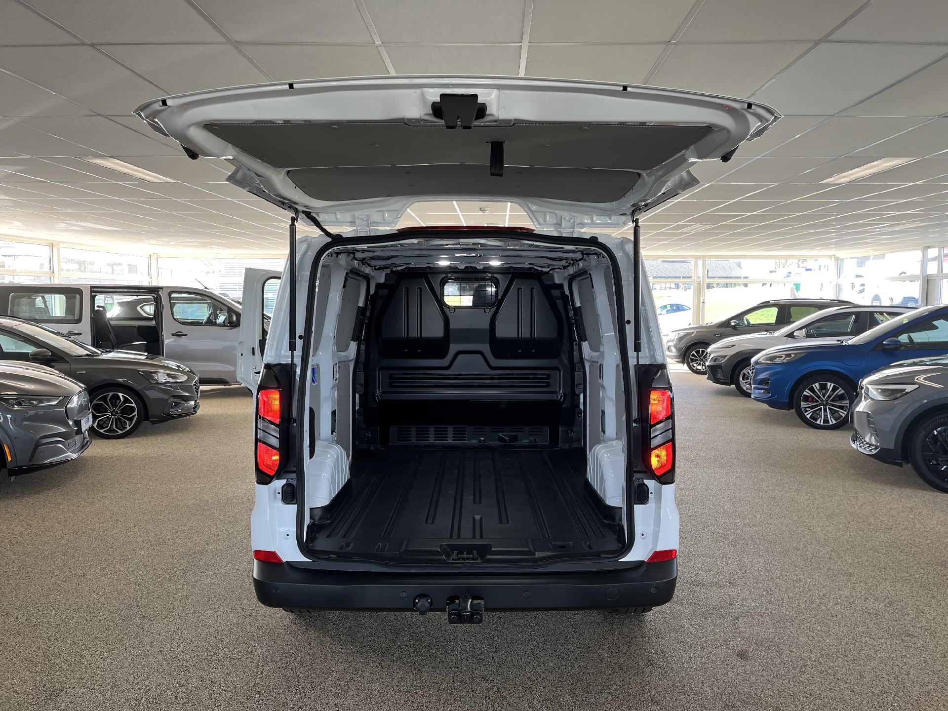 Billede af Ford Transit Custom 300 L1H1 2,0 EcoBlue Trend 136HK Van 6g